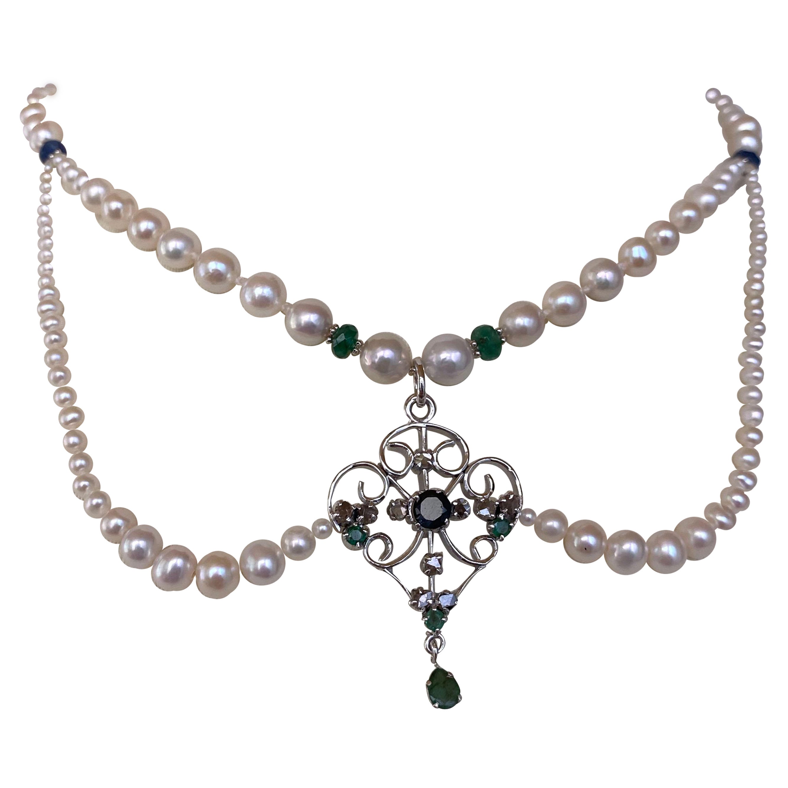 Marina J. Collana di perle con smeraldo, zaffiro e diamanti, centrotavola vintage