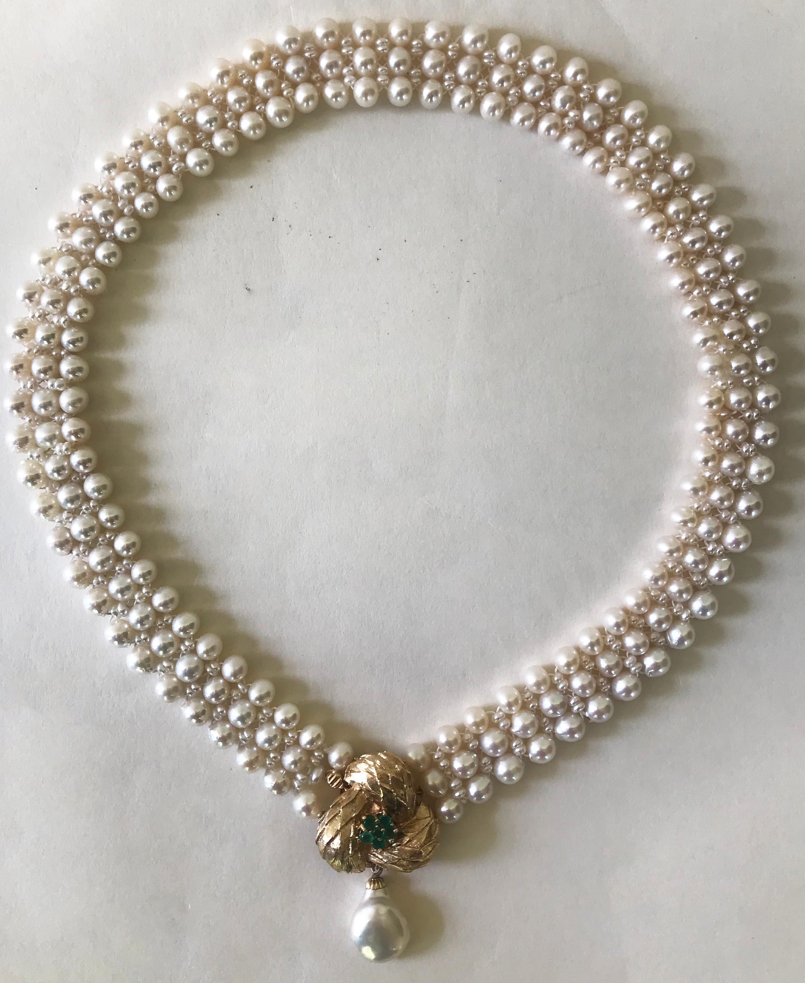 Marina J. Collier de perles avec bracelet central vintage en or jaune 14 carats et émeraudes en vente 8