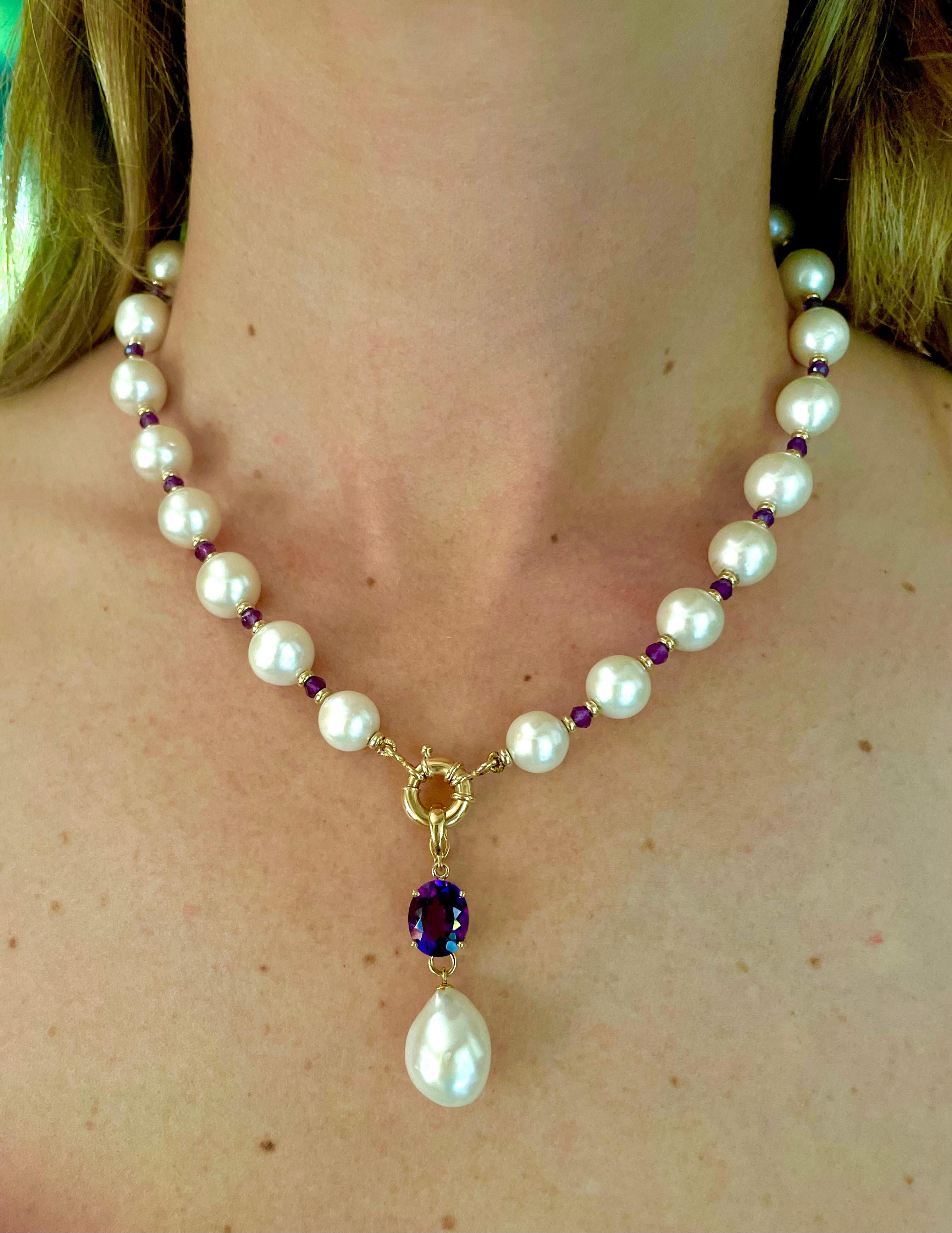 Marina J. Perlenkette aus massivem 14-karätigem Gold mit abnehmbarem Amethystkern Damen im Angebot