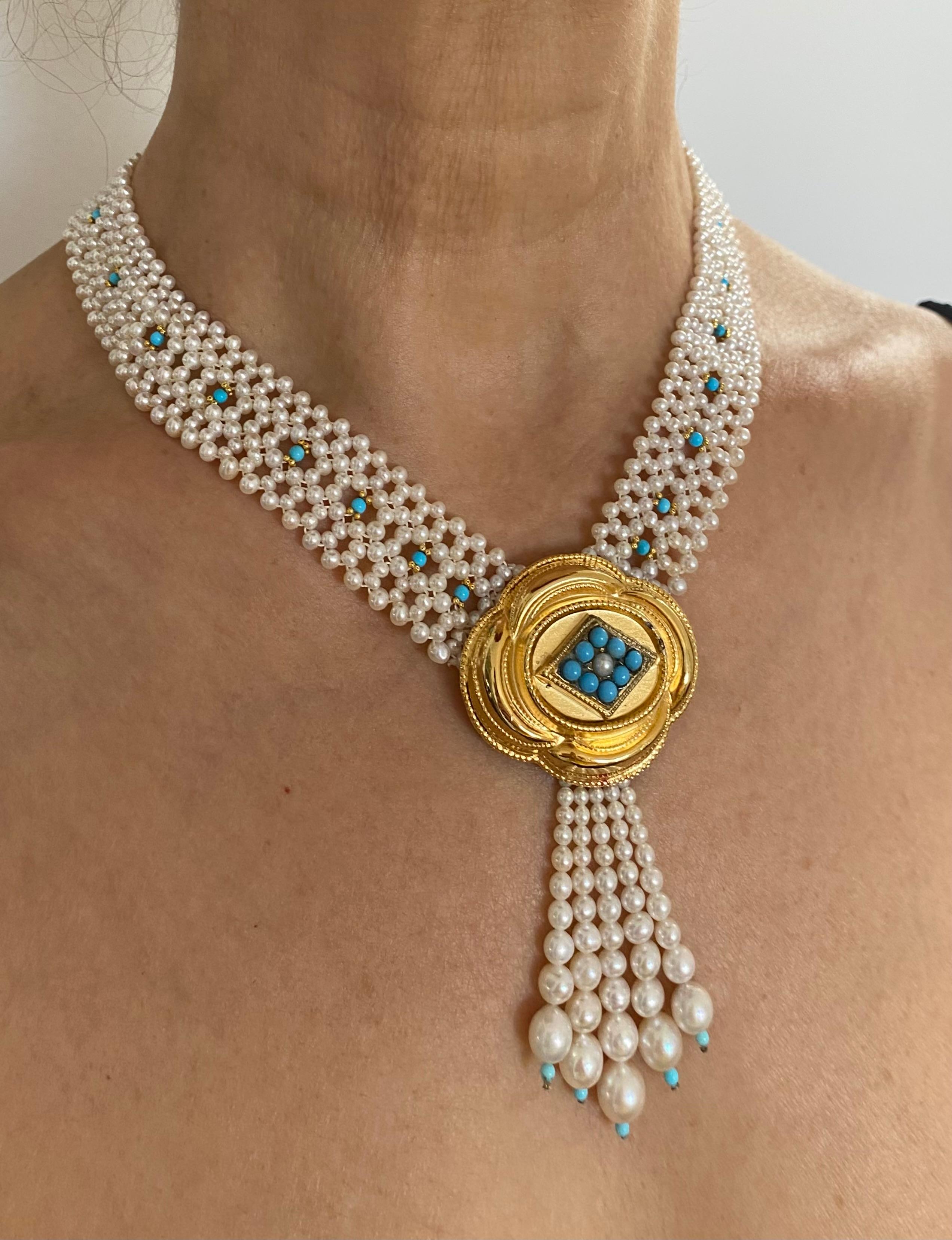 Artisan Marina J Collier de perles tissées et de turquoises avec pièce centrale vintage en vente