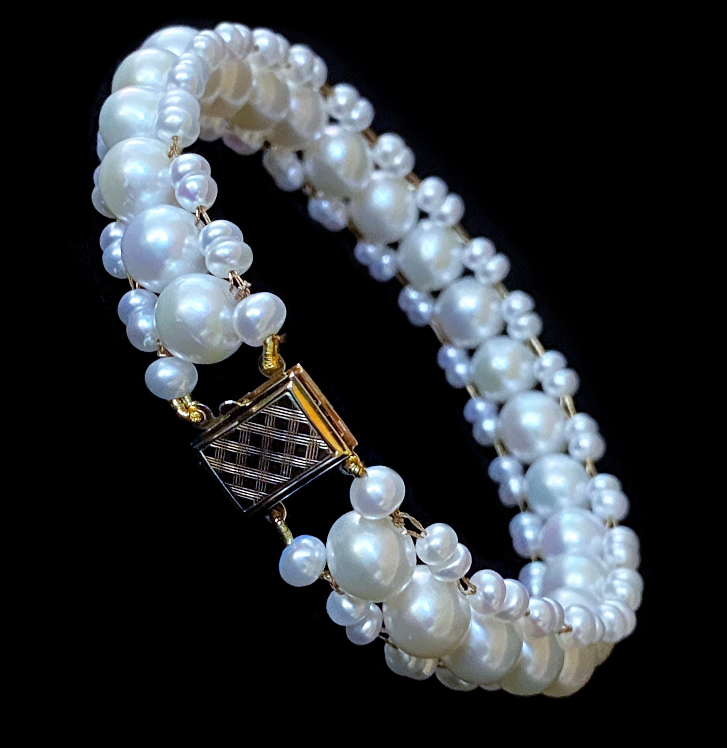 Perle Marina J. Bracelet tissé de perles avec fermoir en or jaune massif 14 carats en vente
