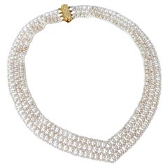 Marina J. Perlengeflochtene Braut-V-Halskette mit massivem 14k Goldverschluss