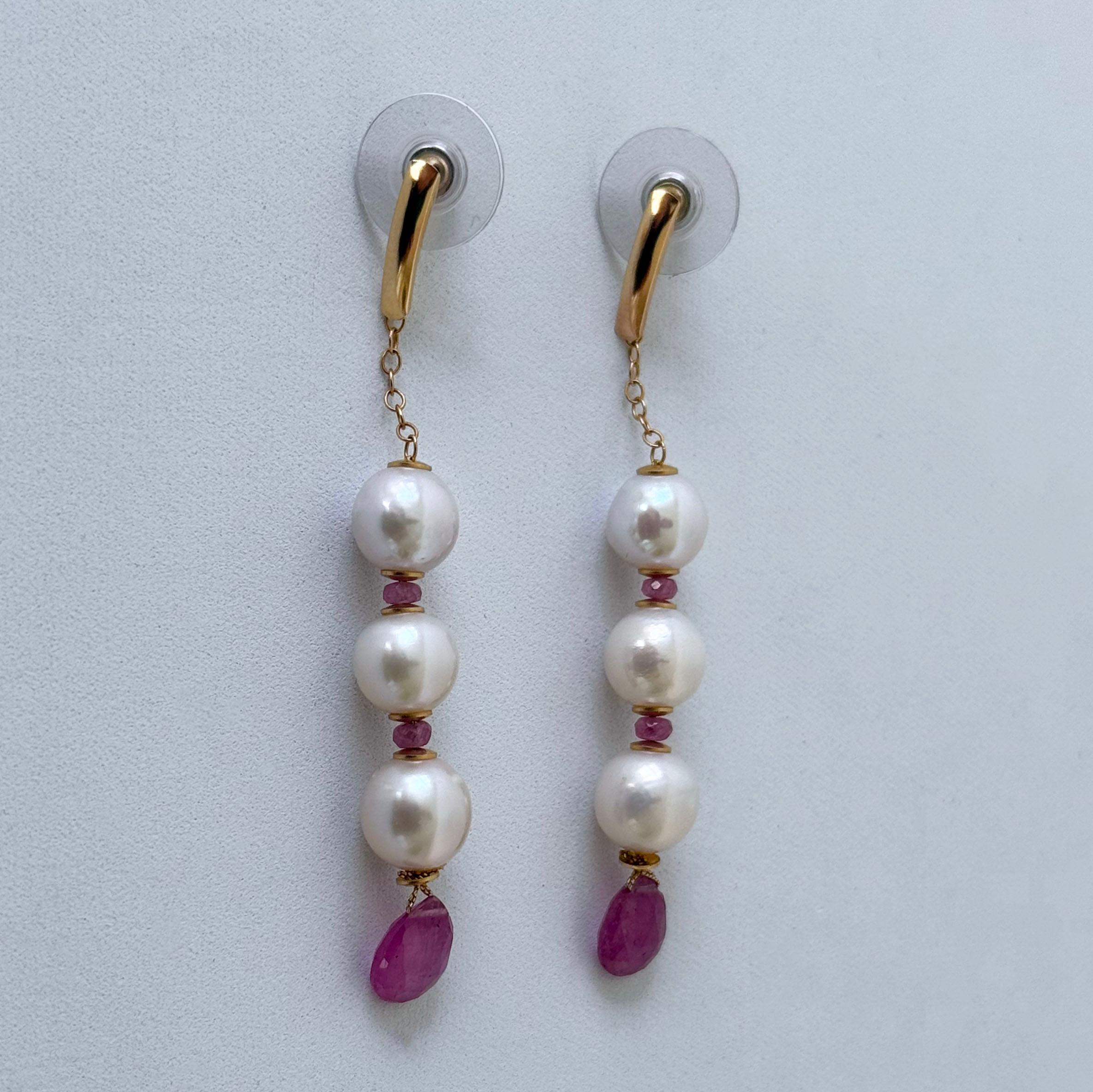 Donna Marina J. Zaffiro rosa, perla e orecchini pendenti in oro giallo massiccio 14k in vendita