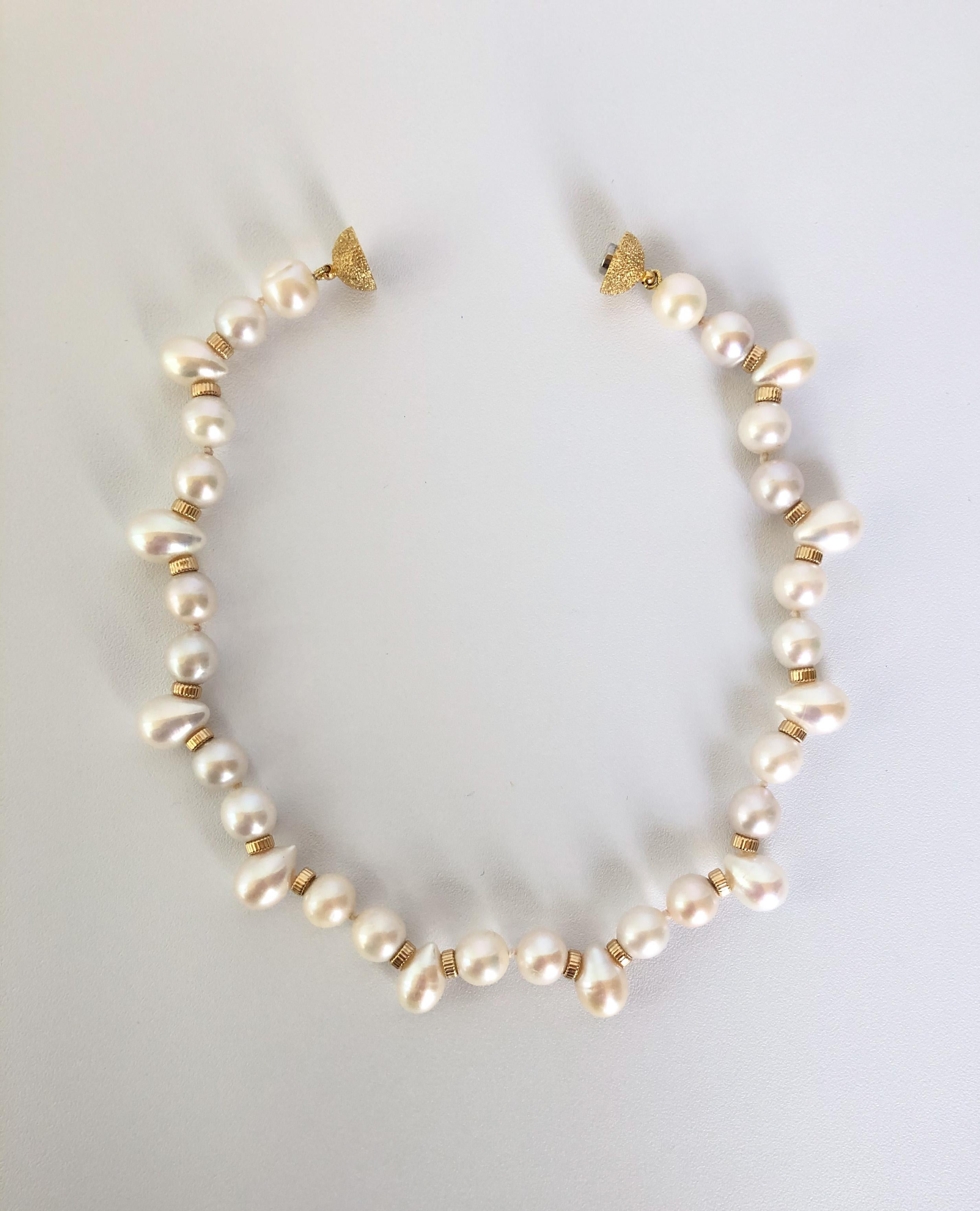 pearl necklace collar