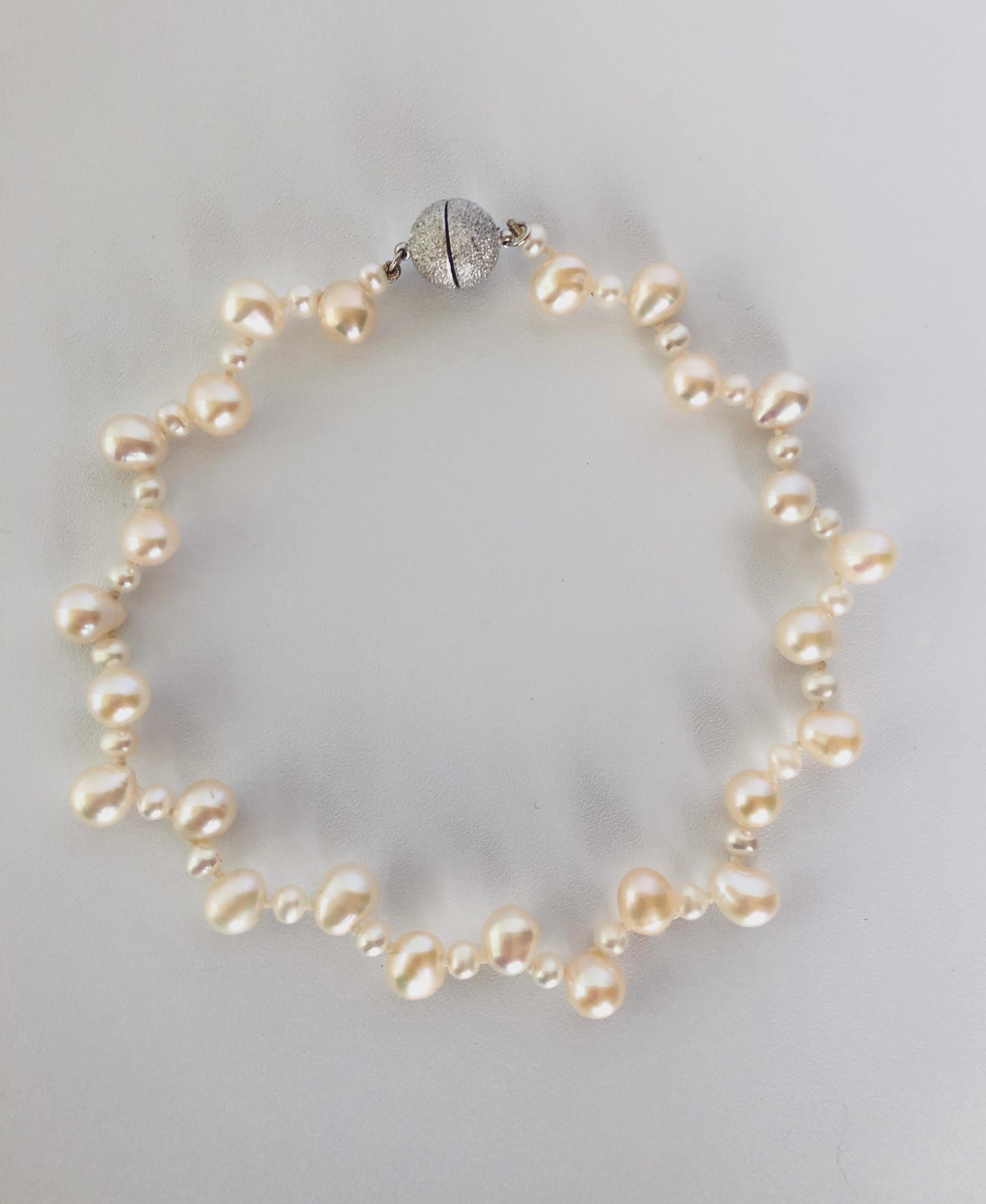 dog pearl necklace