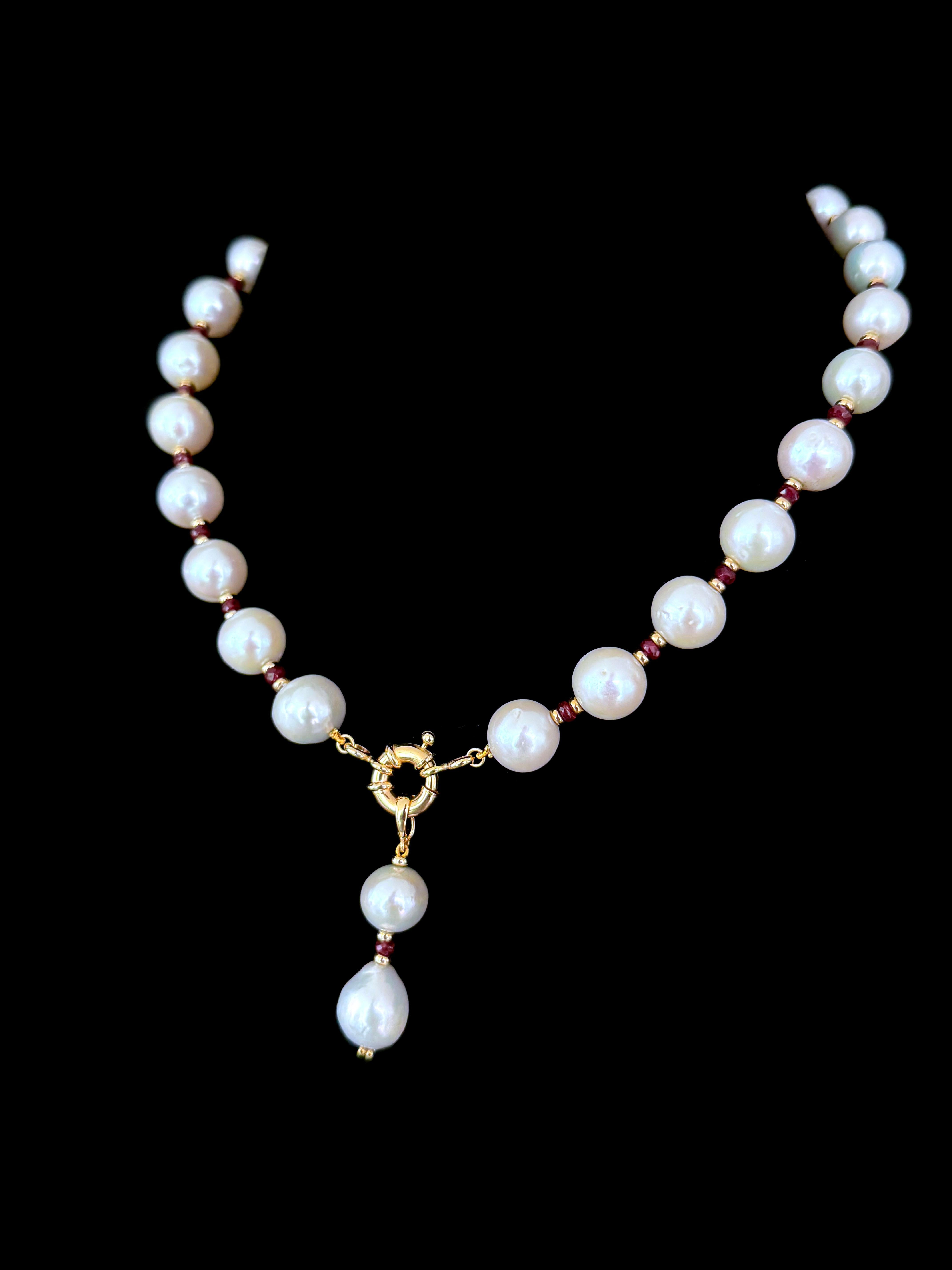 Marina J. Collana di rubini, perle e oro giallo massiccio 14k In condizioni Nuovo in vendita a Los Angeles, CA