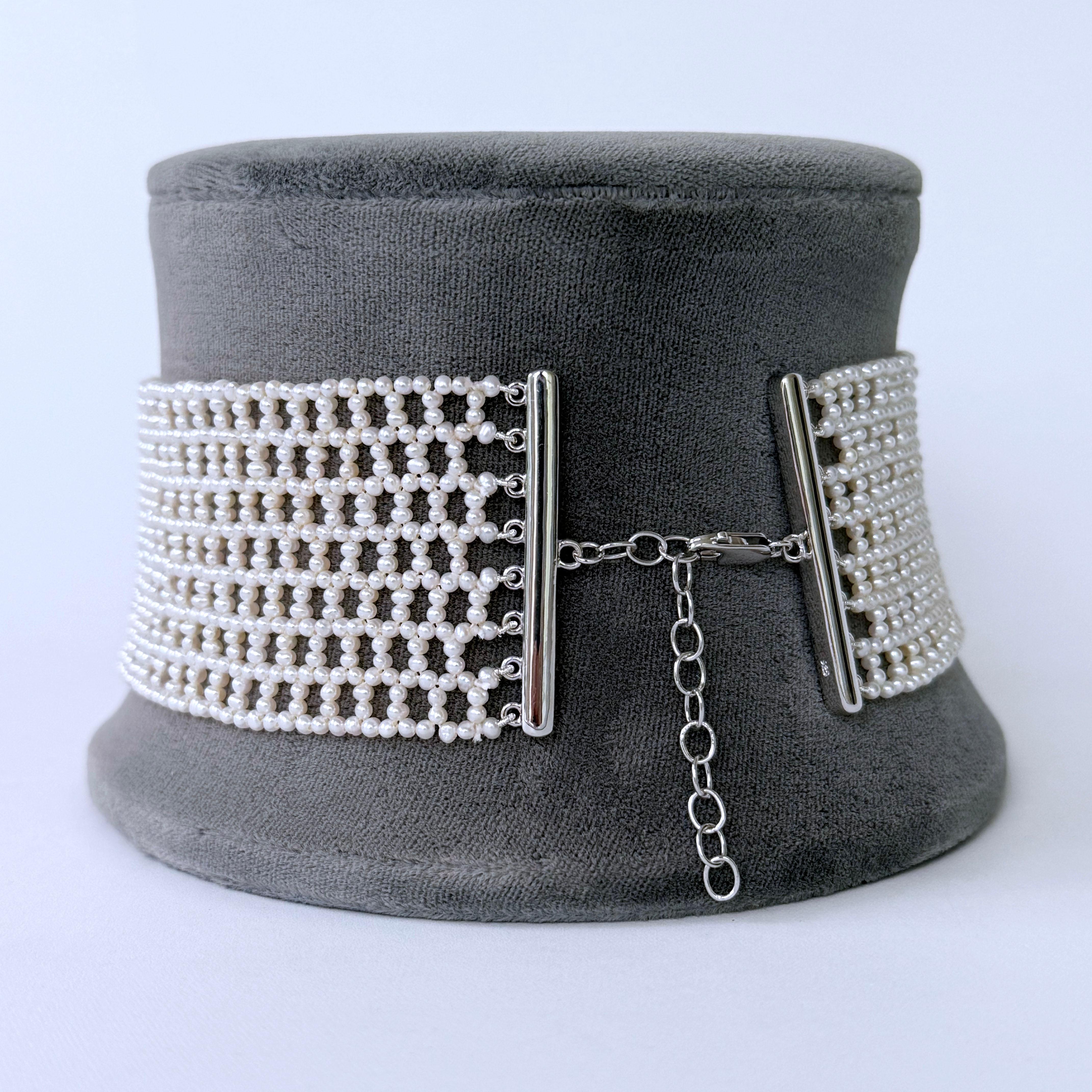 Marina J. Stupendo girocollo intrecciato con perle di semi e chiusura regolabile in argento. In condizioni Nuovo in vendita a Los Angeles, CA