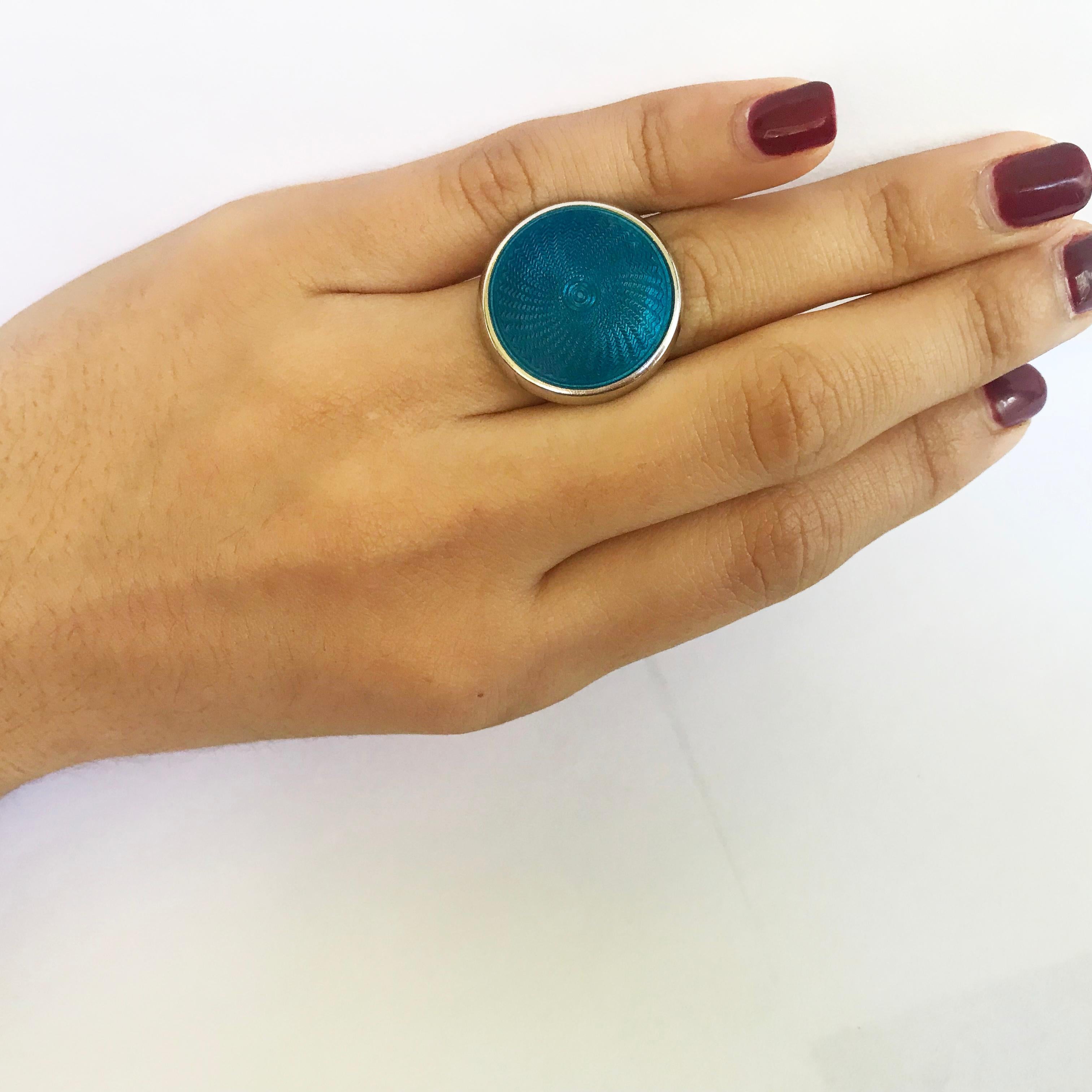 Marina J. Bague en émail de couleur turquoise avec anneau en argent sterling et or 14 carats en vente 2