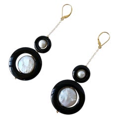 Marina J. Pendientes de dos vueltas de perlas, ónix negro y oro amarillo macizo de 14k