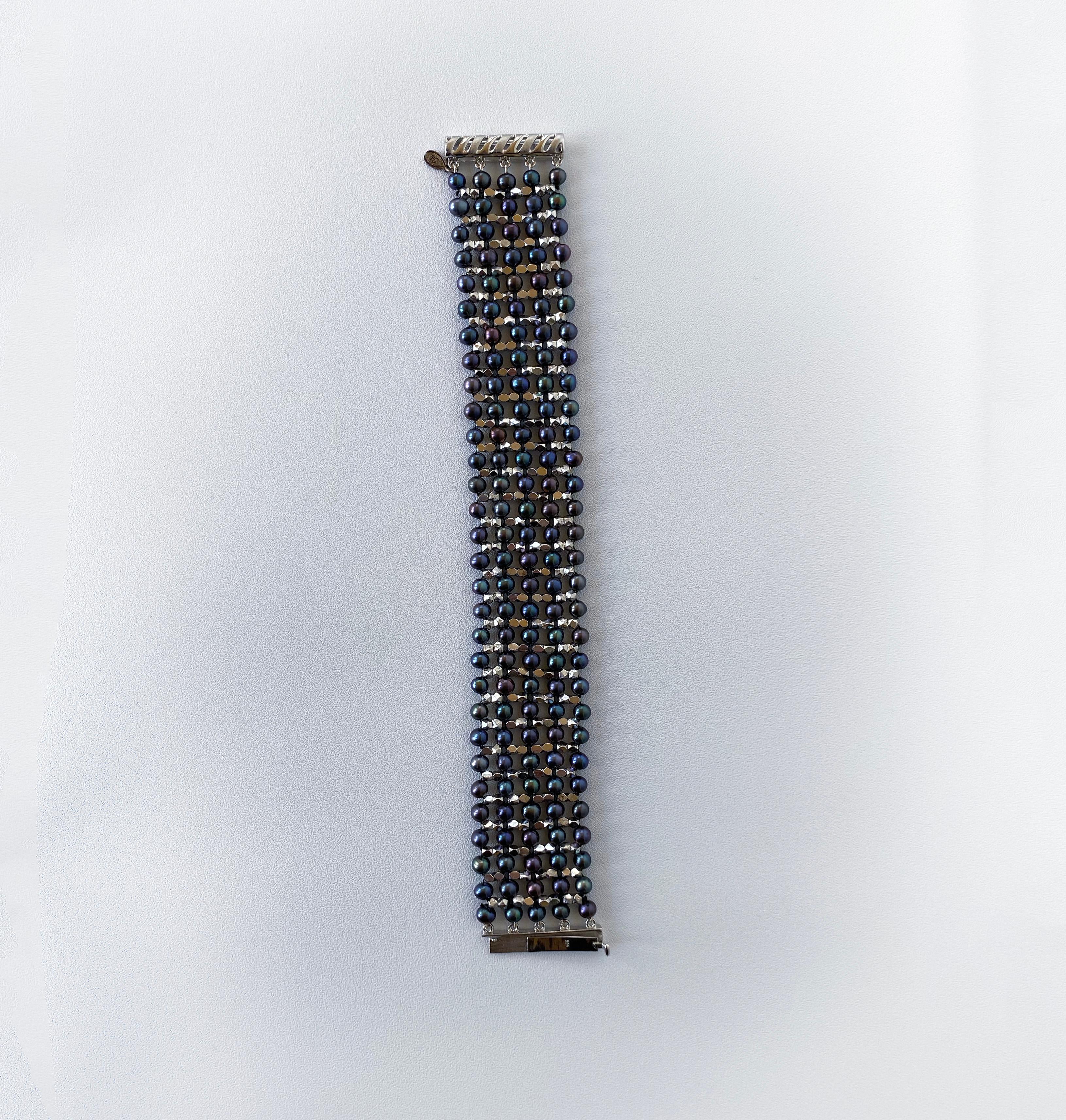 Marina J, manchette unisexe en perles noires et perles d'argent sterling plaqué rhodium en vente 7