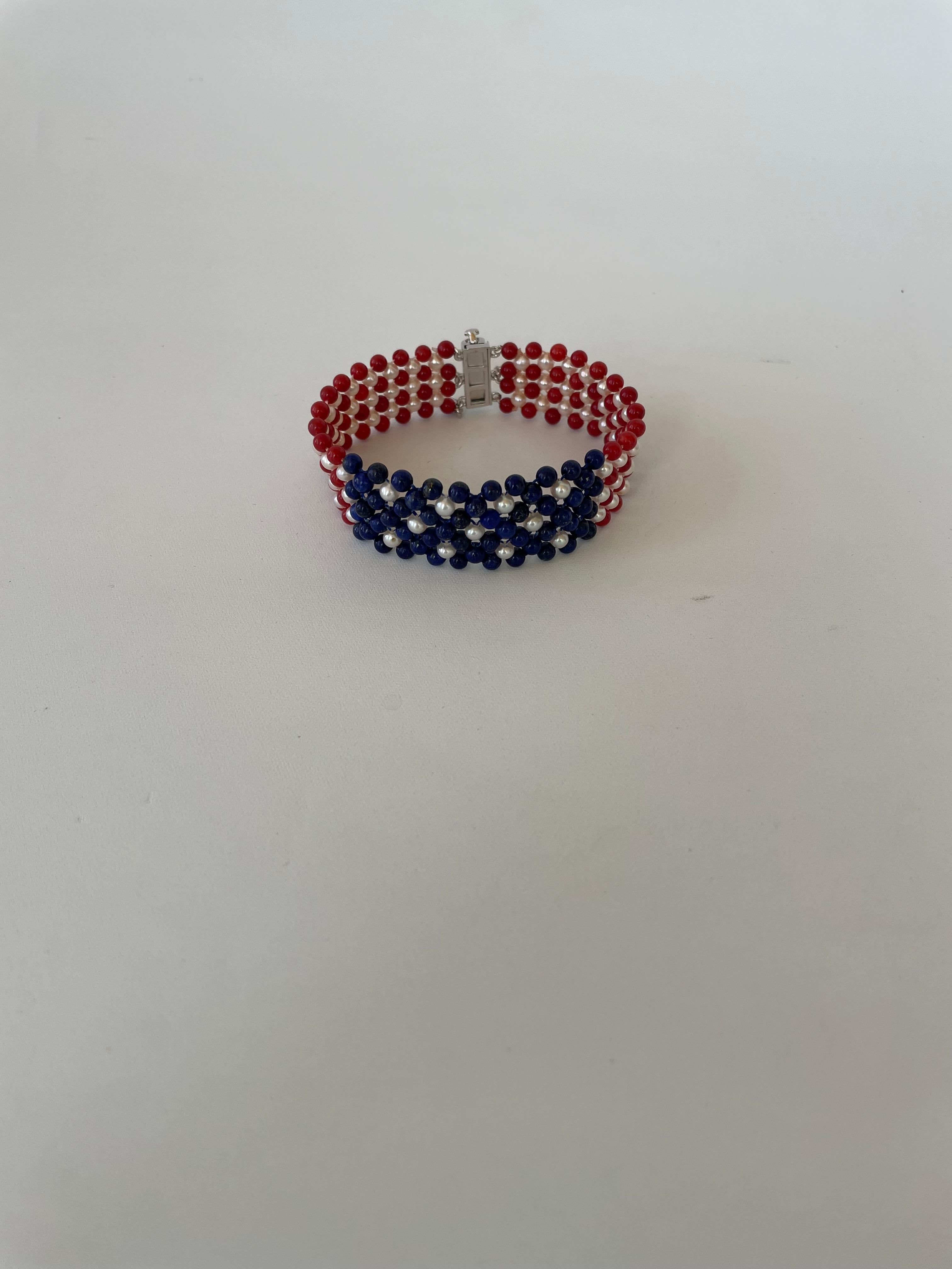 Marina J. Bracelet unisexe unisexe en or 14 carats avec perles, lapis et corail tissé du drapeau américain Unisexe en vente