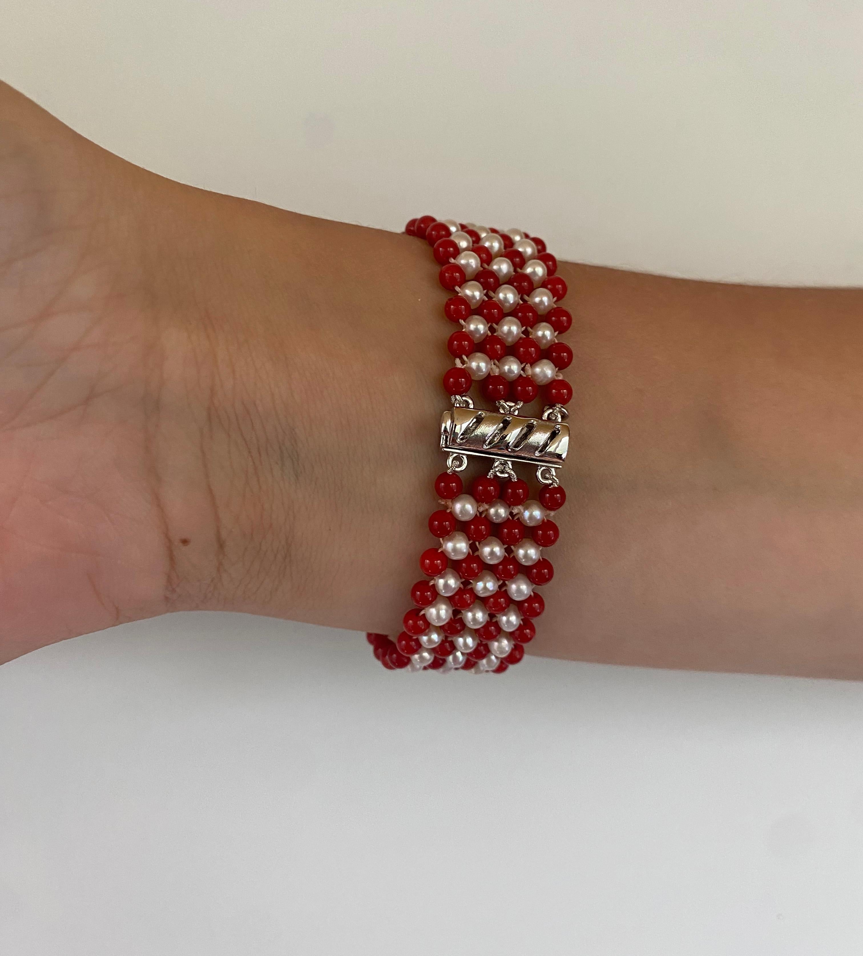 Marina J. Bracelet unisexe unisexe en or 14 carats avec perles, lapis et corail tissé du drapeau américain en vente 6