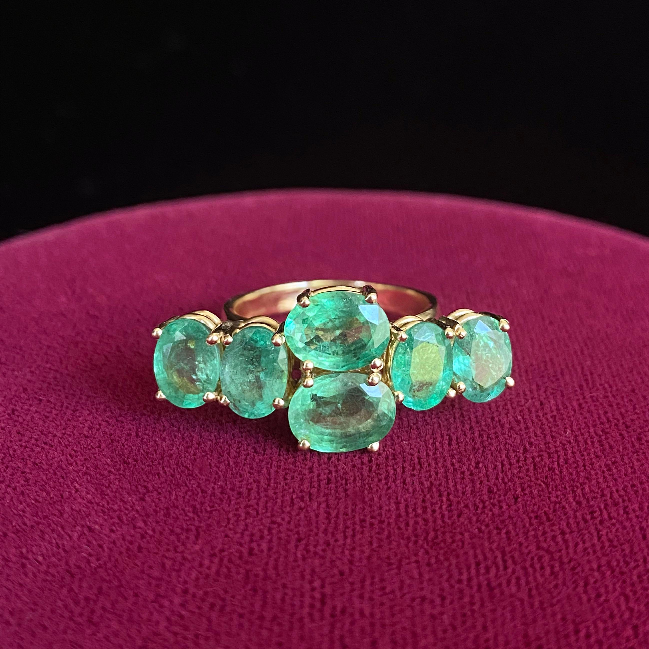 Cushion Cut Marina J. Vintage Emerald & Solid 14k Yellow Gold Ring For Sale