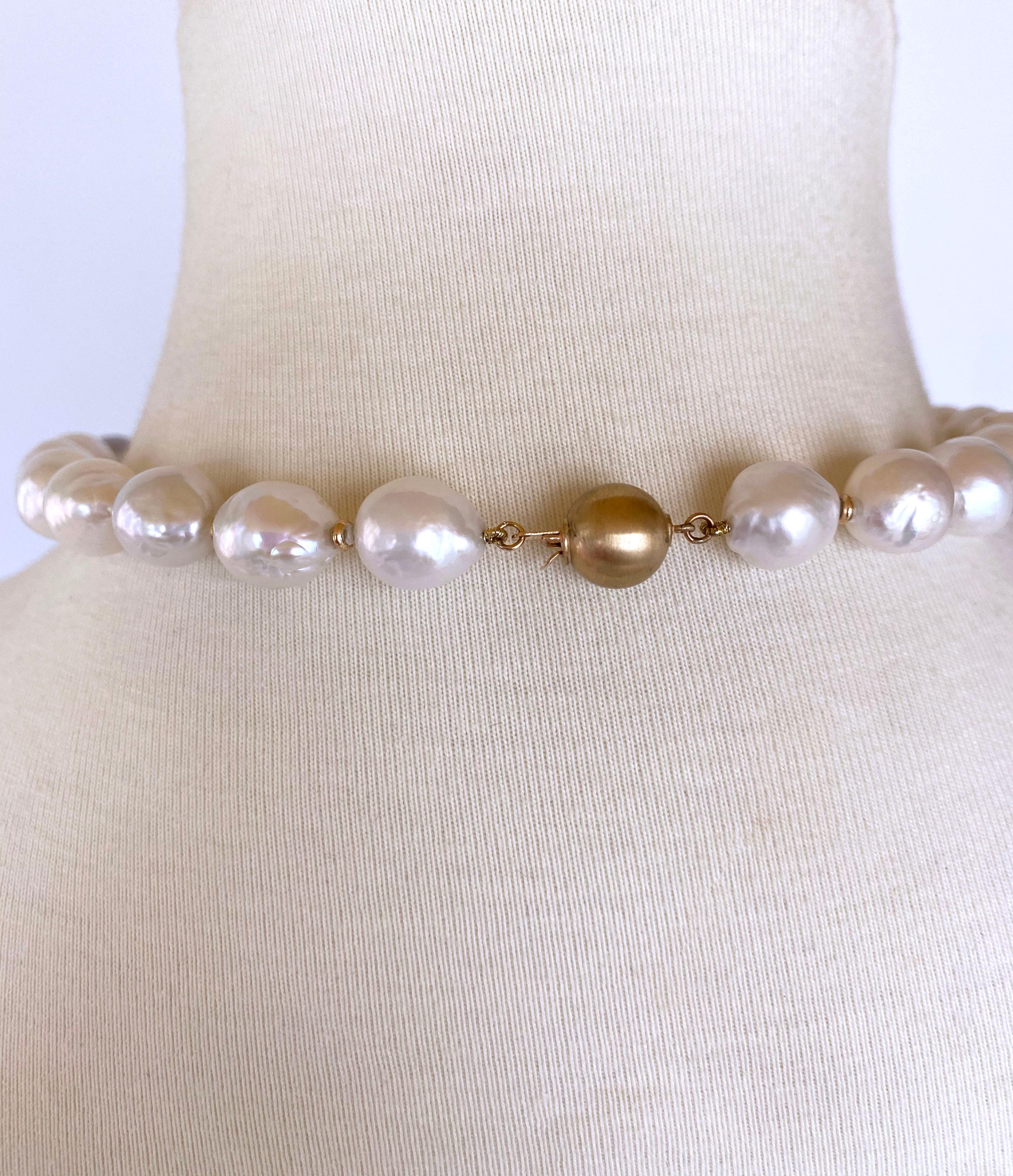 Marina J. White, Grey & Black Graduated Pearl Necklace with 14K Gold Clasp, Cups 3