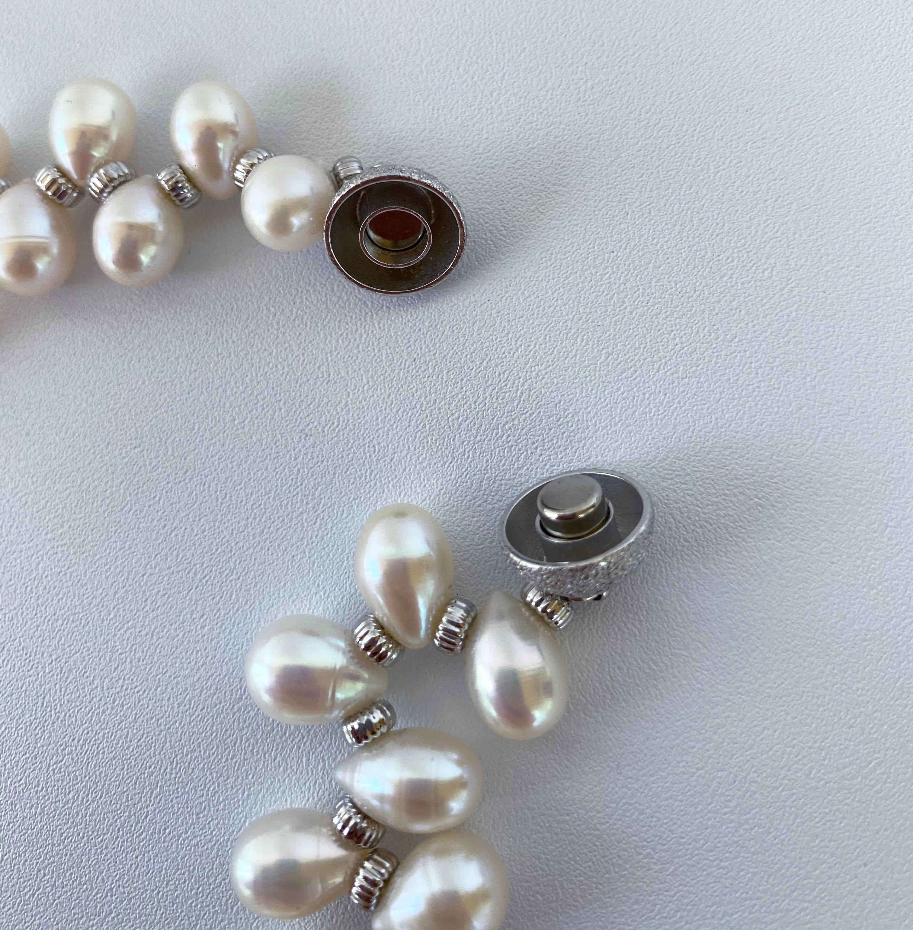 Marina J. White Teardrop Pearl Pet Necklace with Magnetic Clasp In New Condition In Los Angeles, CA