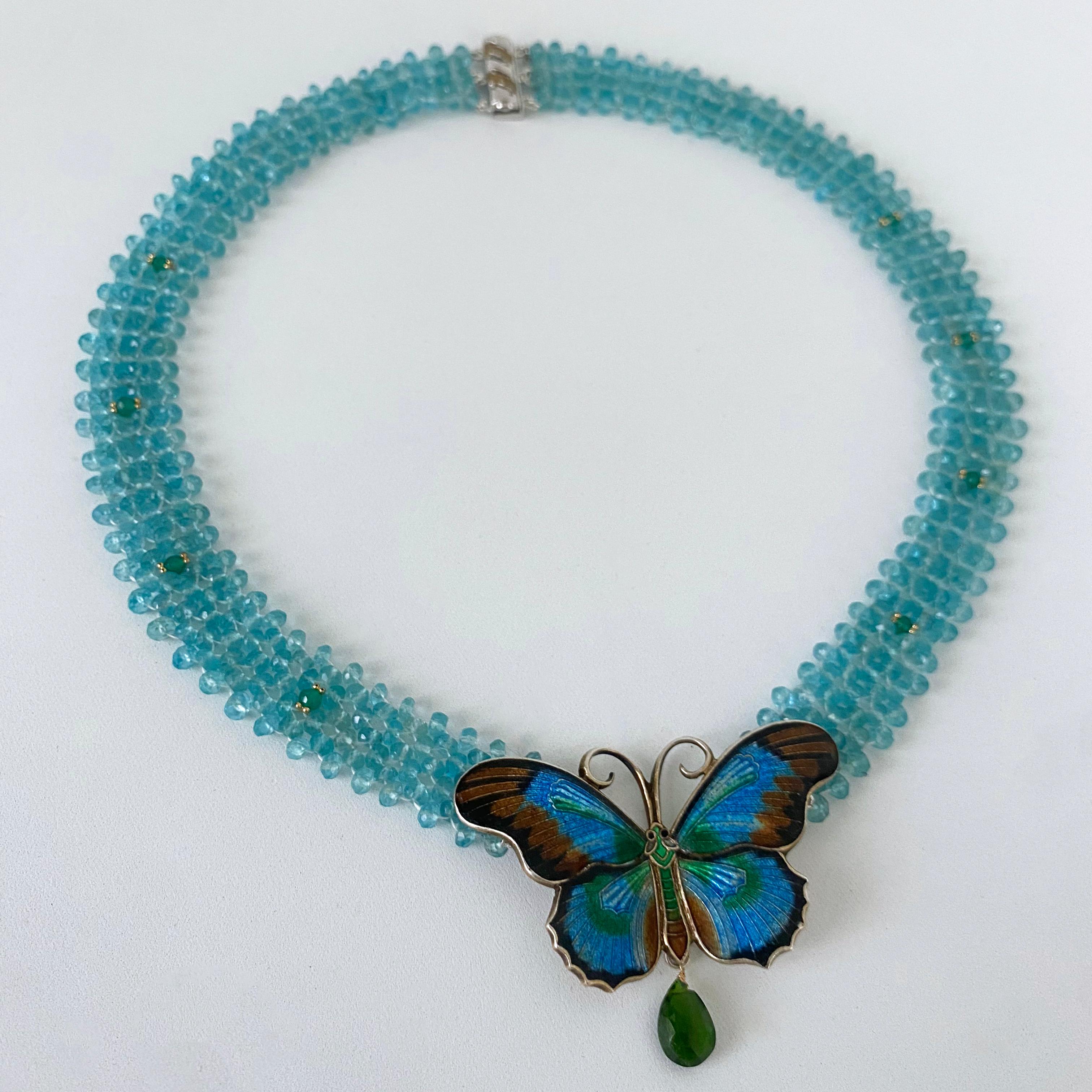 Marina J. Collar tejido de aguamarina con centro de mariposa vintage en Nuevo estado para la venta en Los Angeles, CA