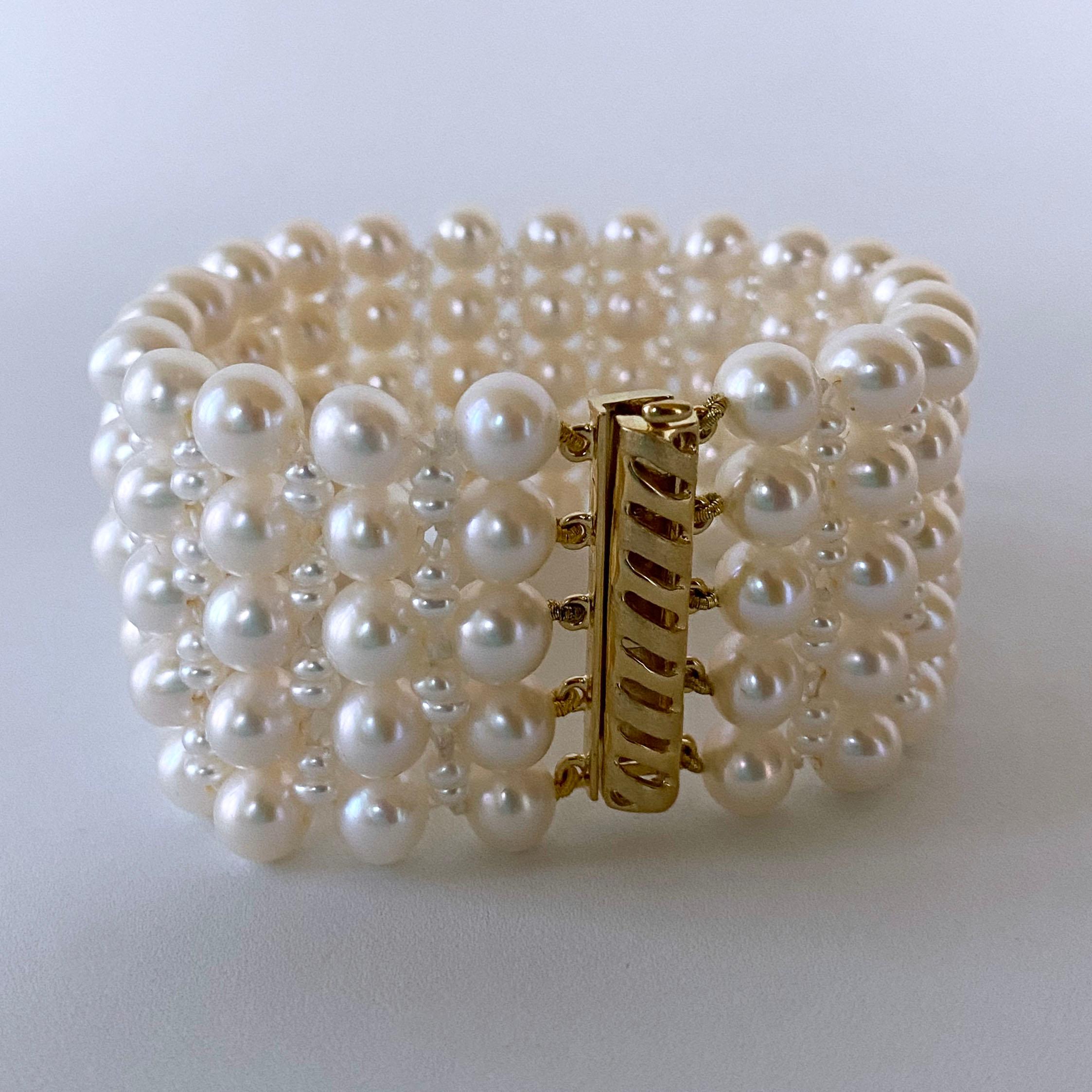 Marina J., bracelet de perles tissées avec fermoir coulissant en argent plaqué or jaune 14 carats en vente 4