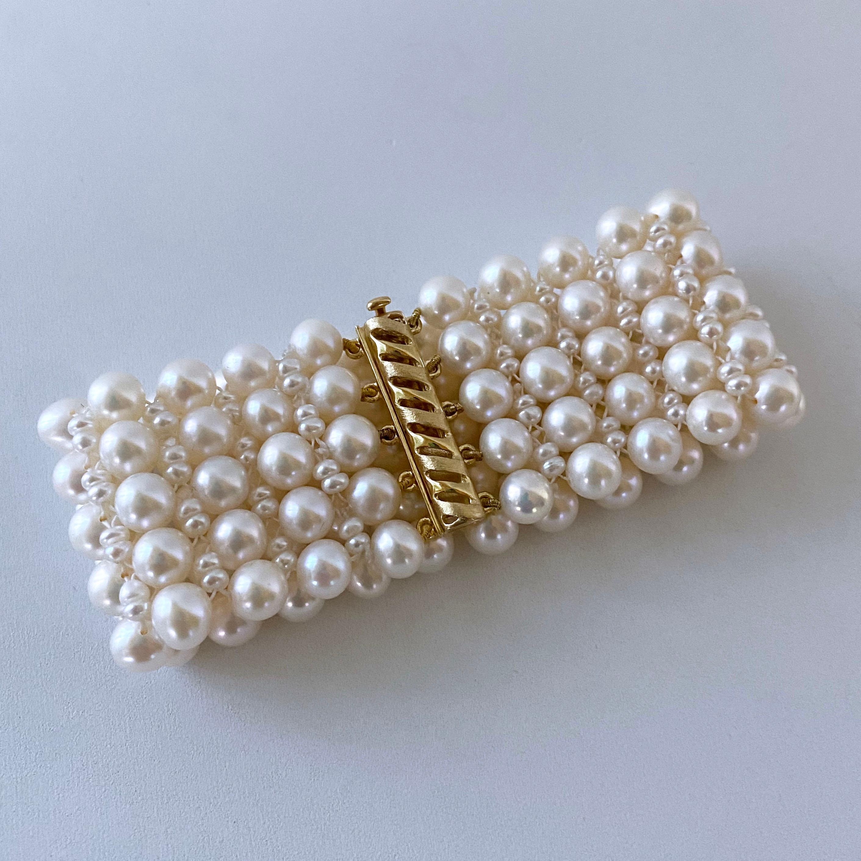 Marina J., bracelet de perles tissées avec fermoir coulissant en argent plaqué or jaune 14 carats en vente 3