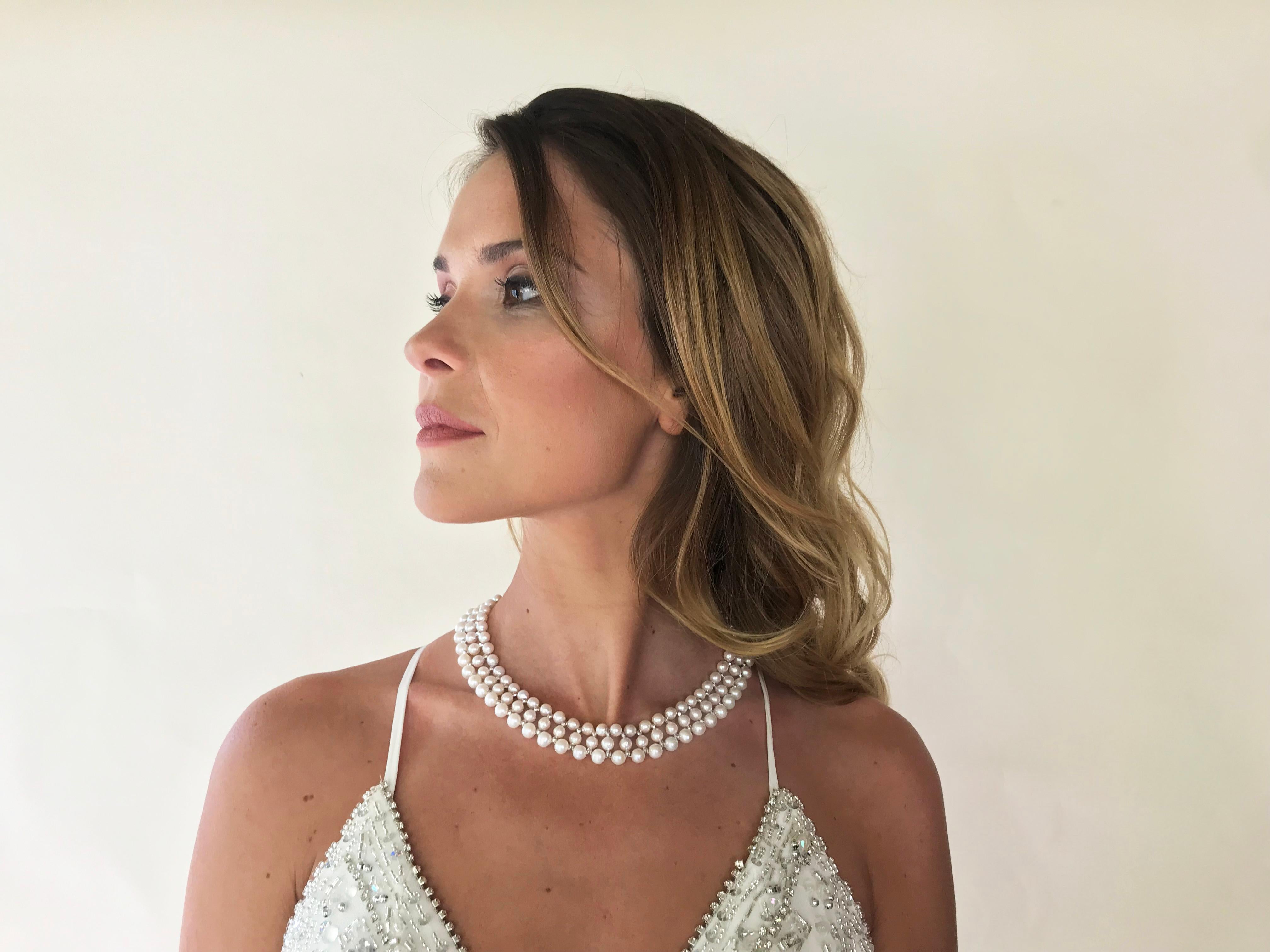 Marina J, gewebte Perlenkette aus 14 K Weißgold mit facettierten Perlen und Verschluss im Angebot 4