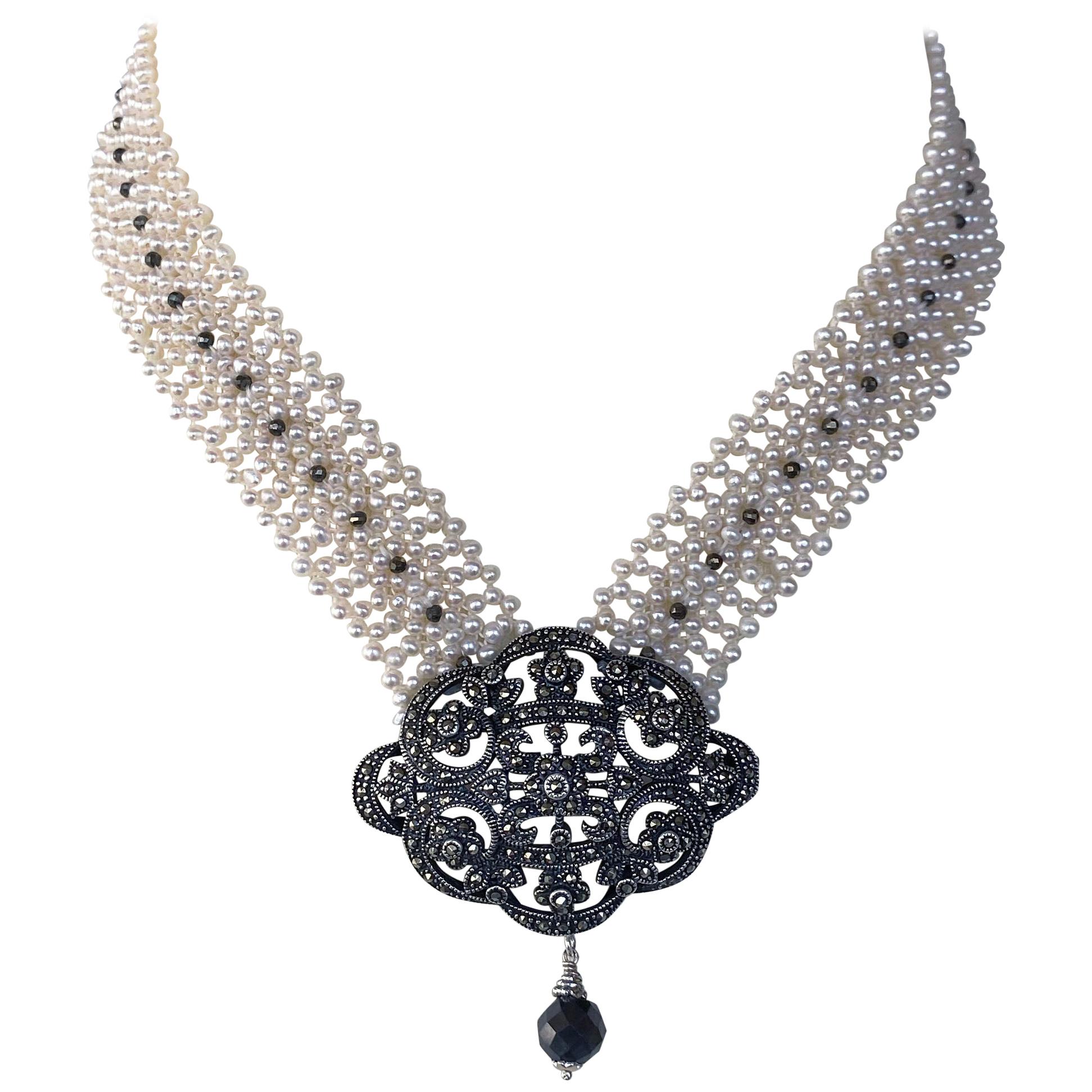 Marina J., gewebte Perlenkette mit Vintage-Silber-Tafelaufsatz und schwarzem Spinell