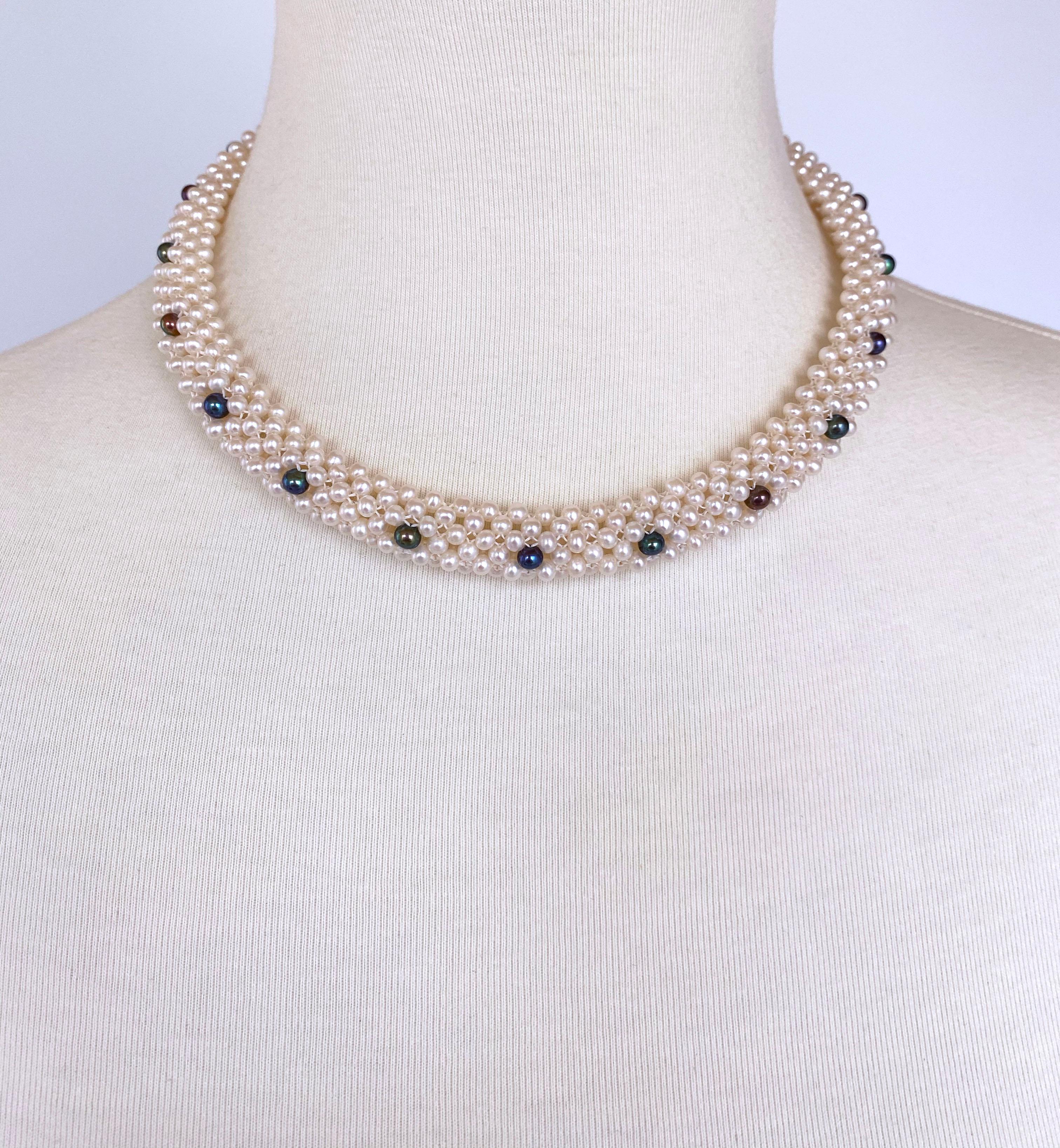 Marina J. Collier en perles tissées avec accents de perles noires et or jaune 14k Neuf - En vente à Los Angeles, CA