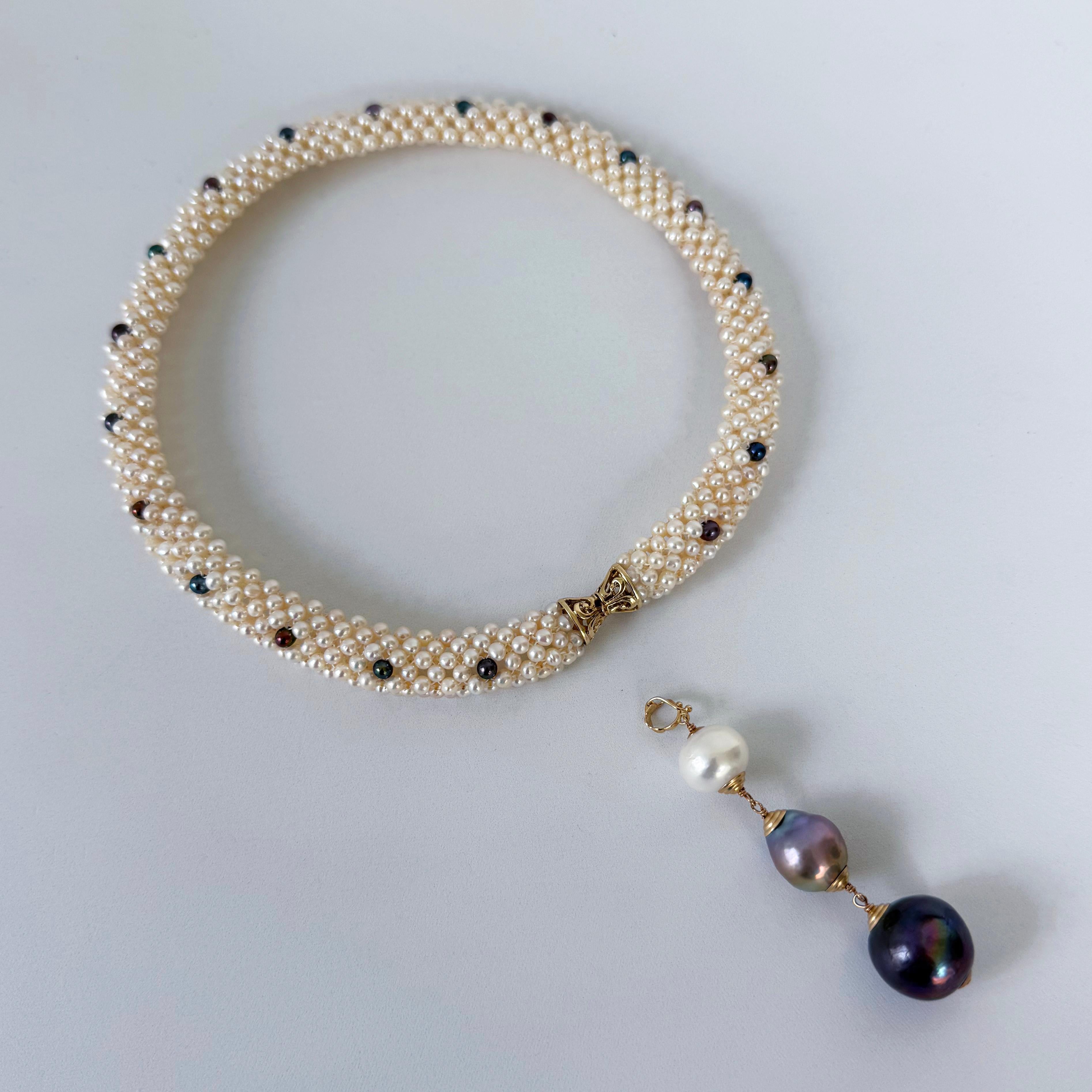 Marina J. Collana in corda di perle intrecciate con accenti di perle nere e oro giallo 14k in vendita 2