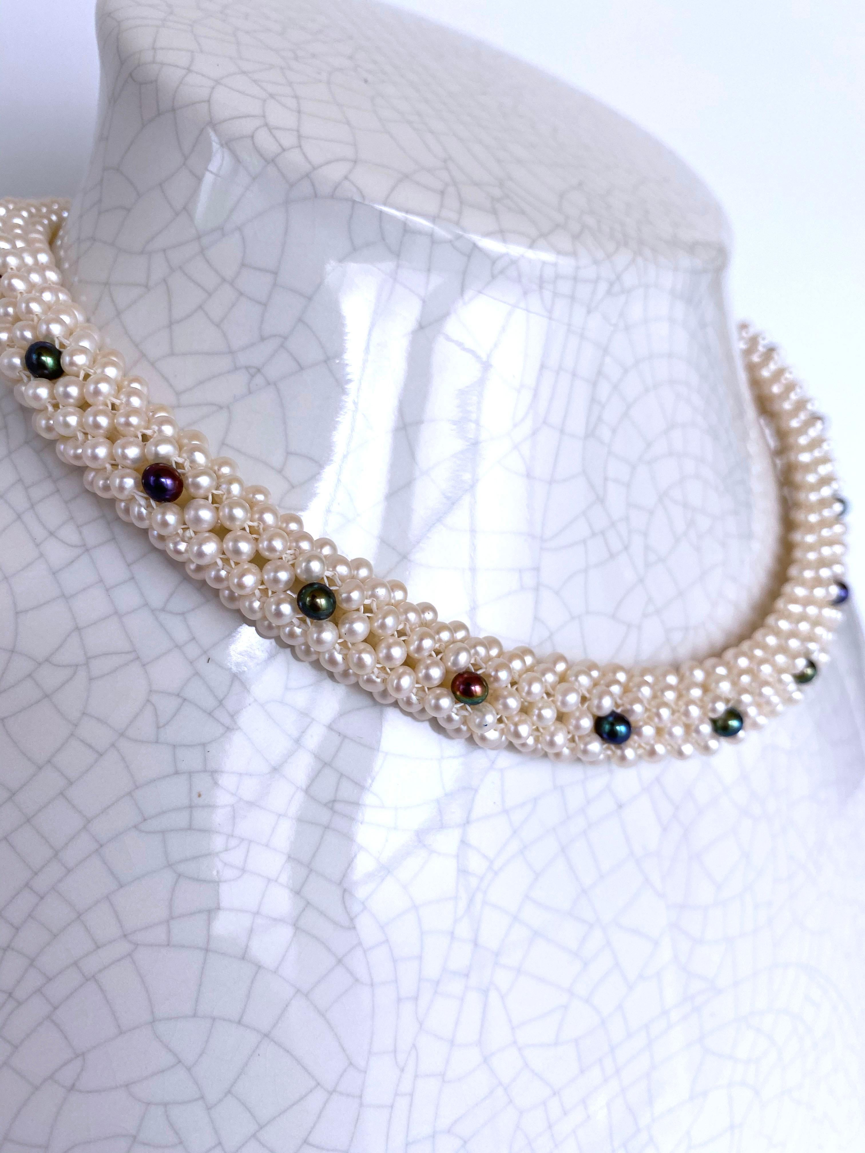 Marina J. Collier en perles tissées avec accents de perles noires et or jaune 14k en vente 4