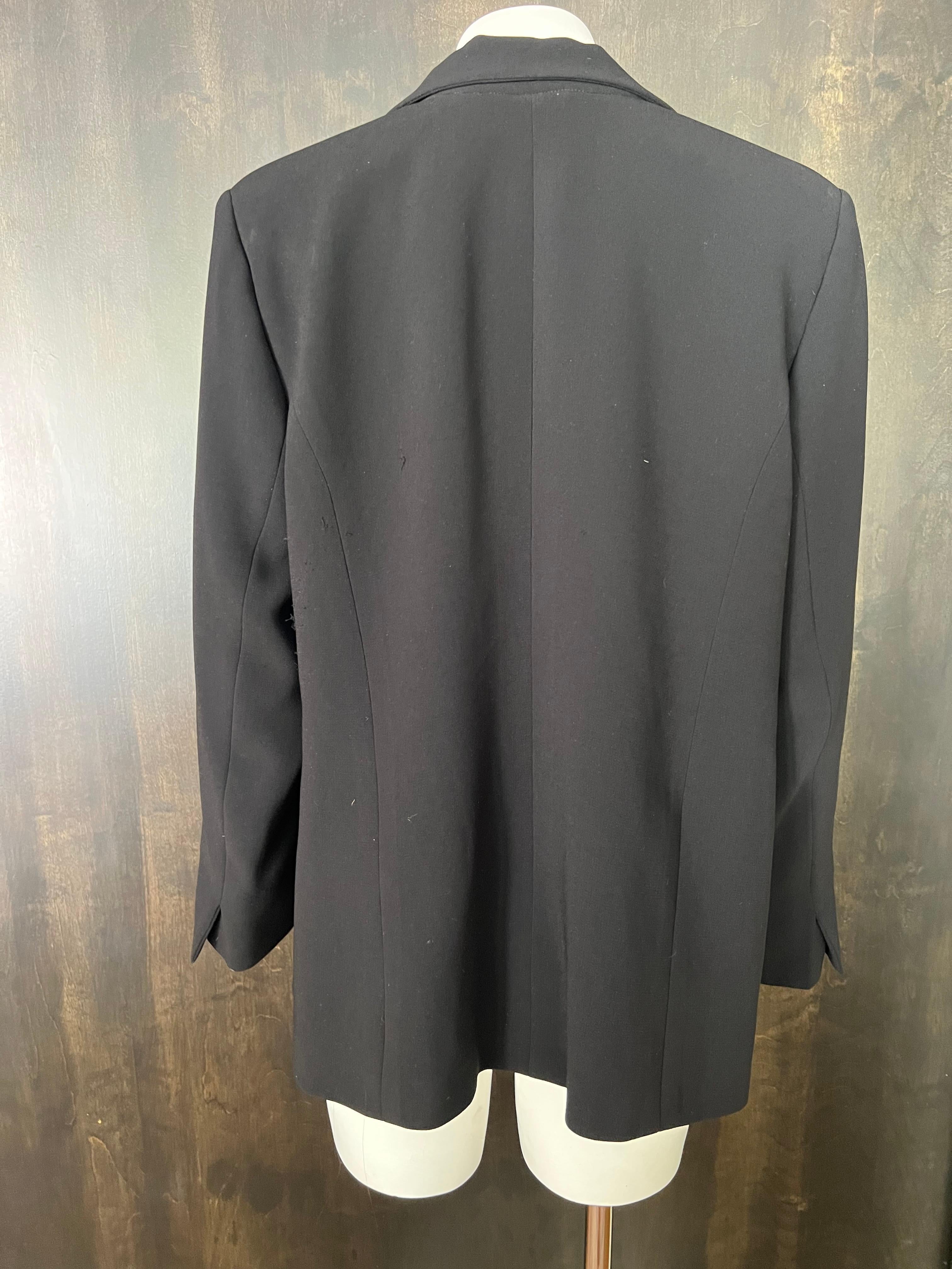 Veste blazer noire Marina Ronaldo Bon état - En vente à Beverly Hills, CA