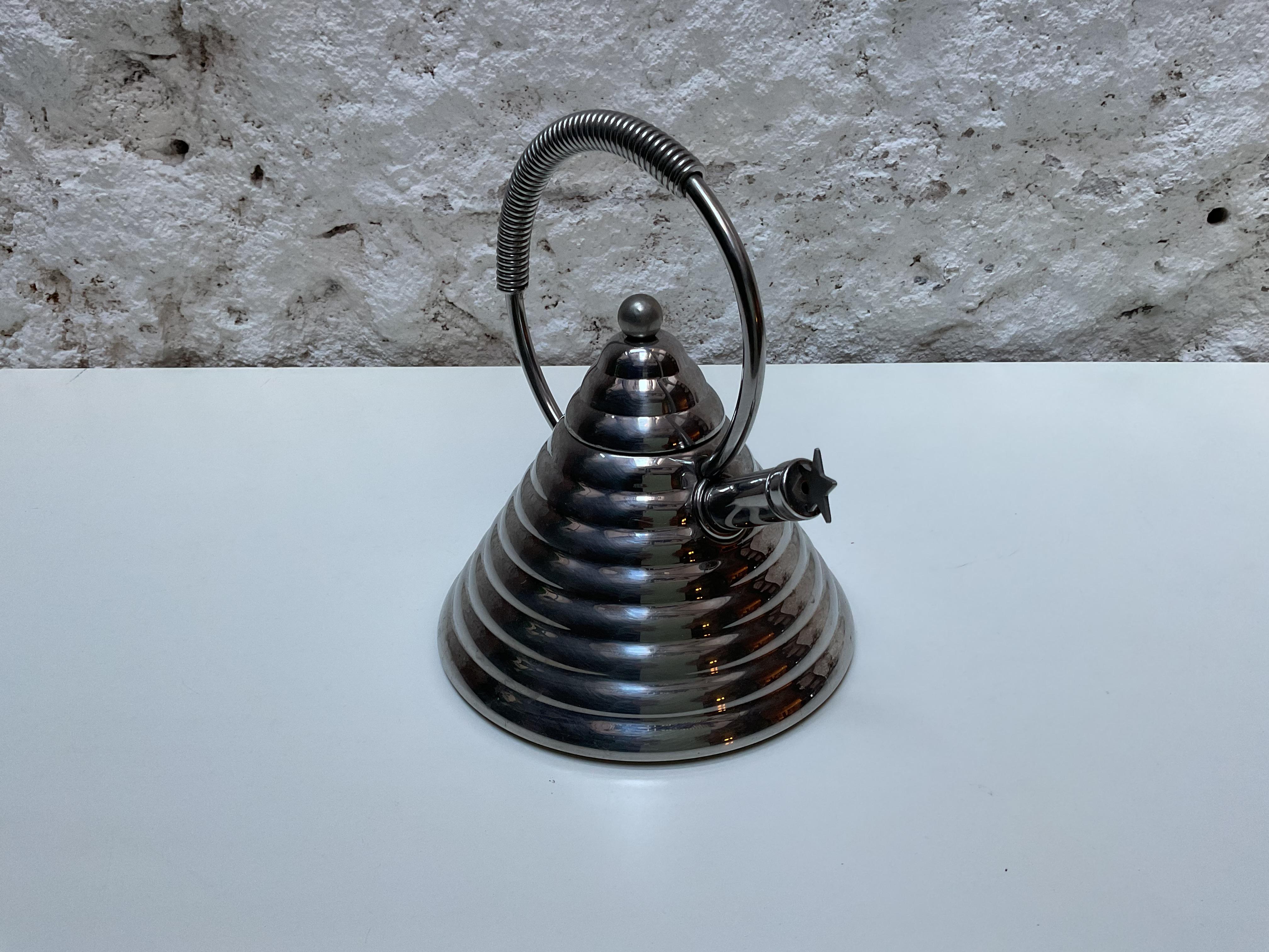 Marina Sgarbi Wasserkocher für Stella Collection'S, Italien, 1980er Jahre (Bauhaus) im Angebot