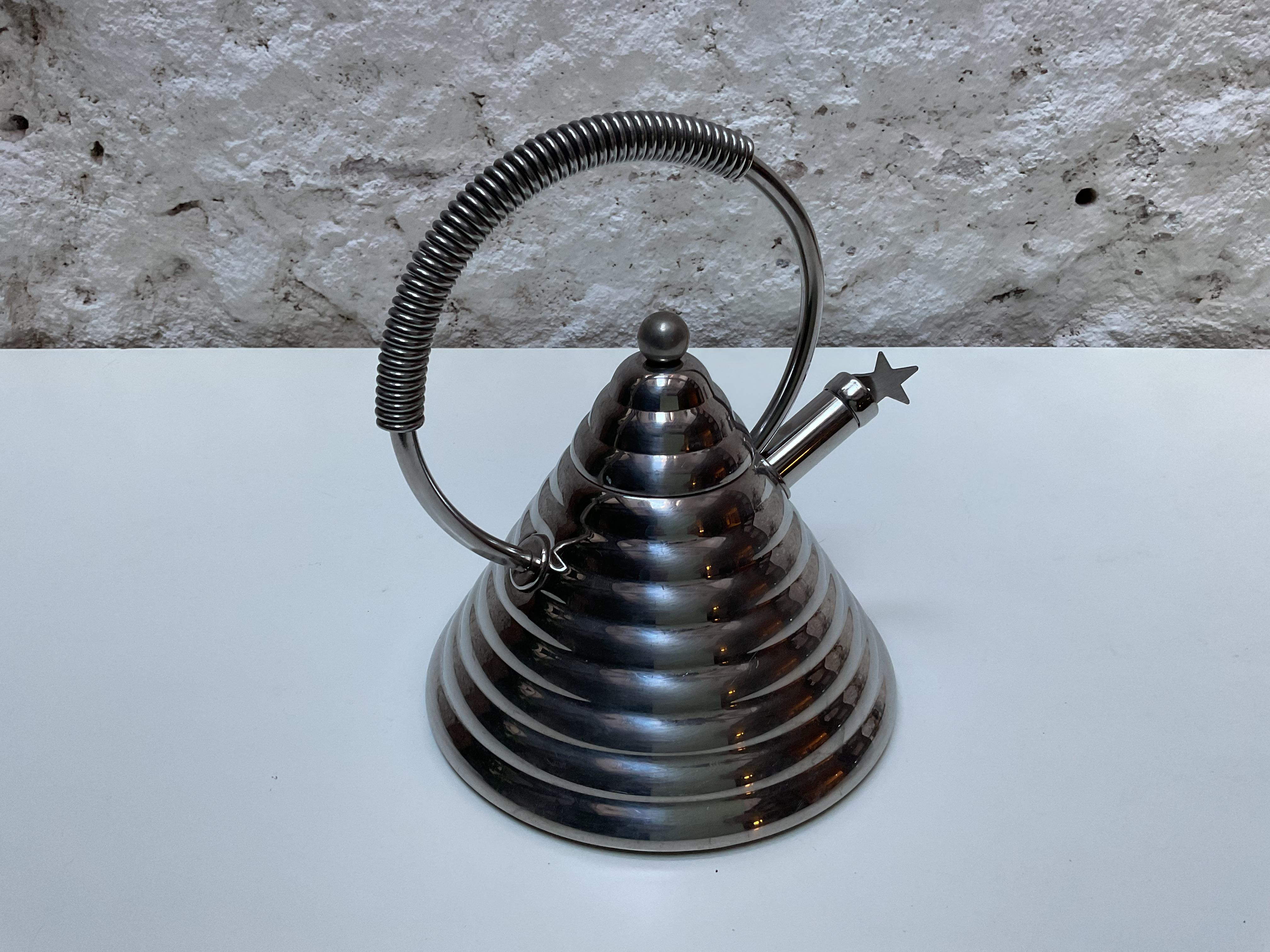 Marina Sgarbi Wasserkocher für Stella Collection'S, Italien, 1980er Jahre (Edelstahl) im Angebot