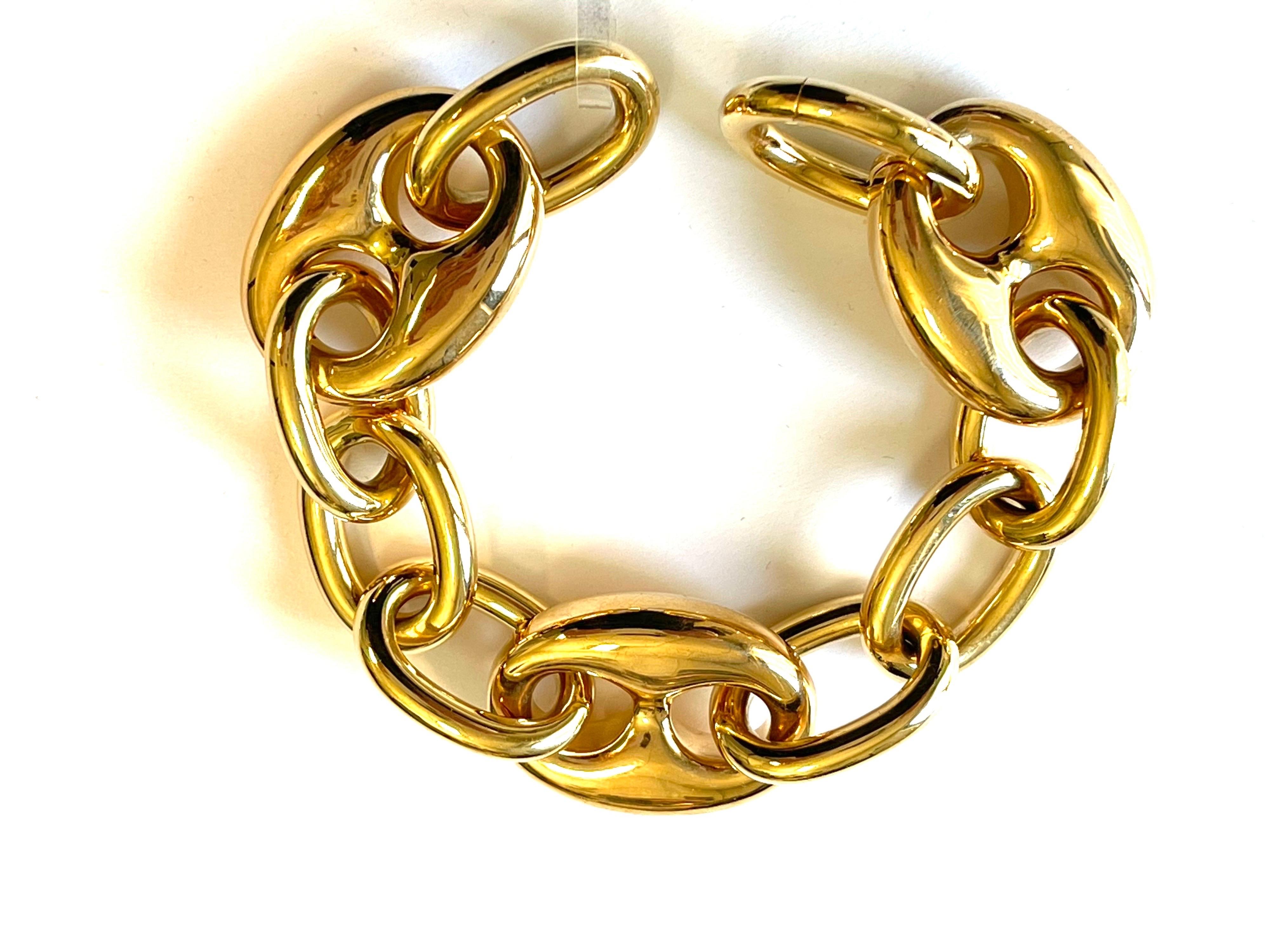 Marina link bracelet in 18 kt yellow gold  
This is the iconic collection in Micheletto.
The total length is 20.00 cm
the total weight of the gold is 33,20

STAMP: 10 MI ITALY 750
