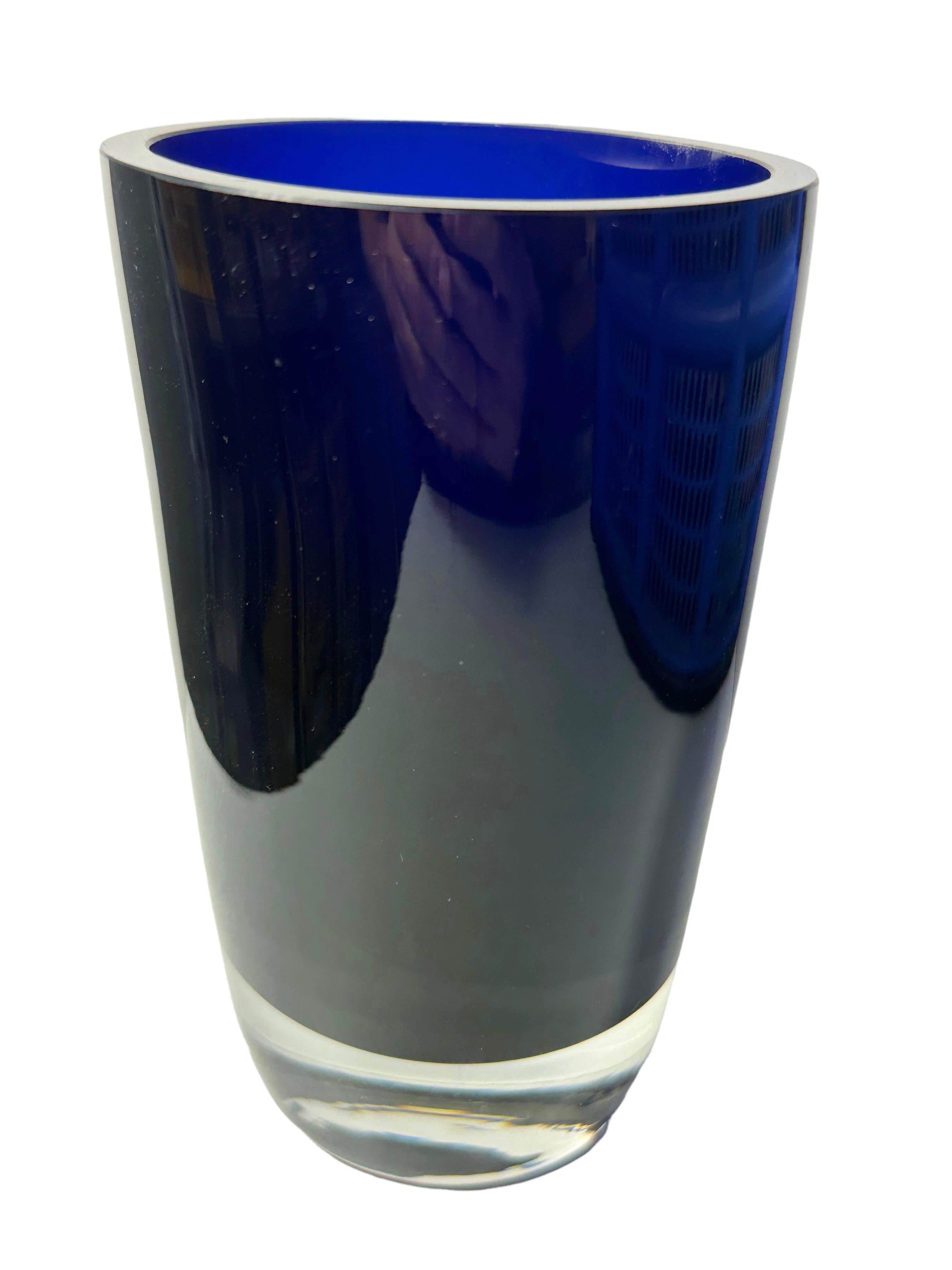 Marine Blue Murano Glass Vase Sommerso Vintage, Italy, 1950s For Sale 1