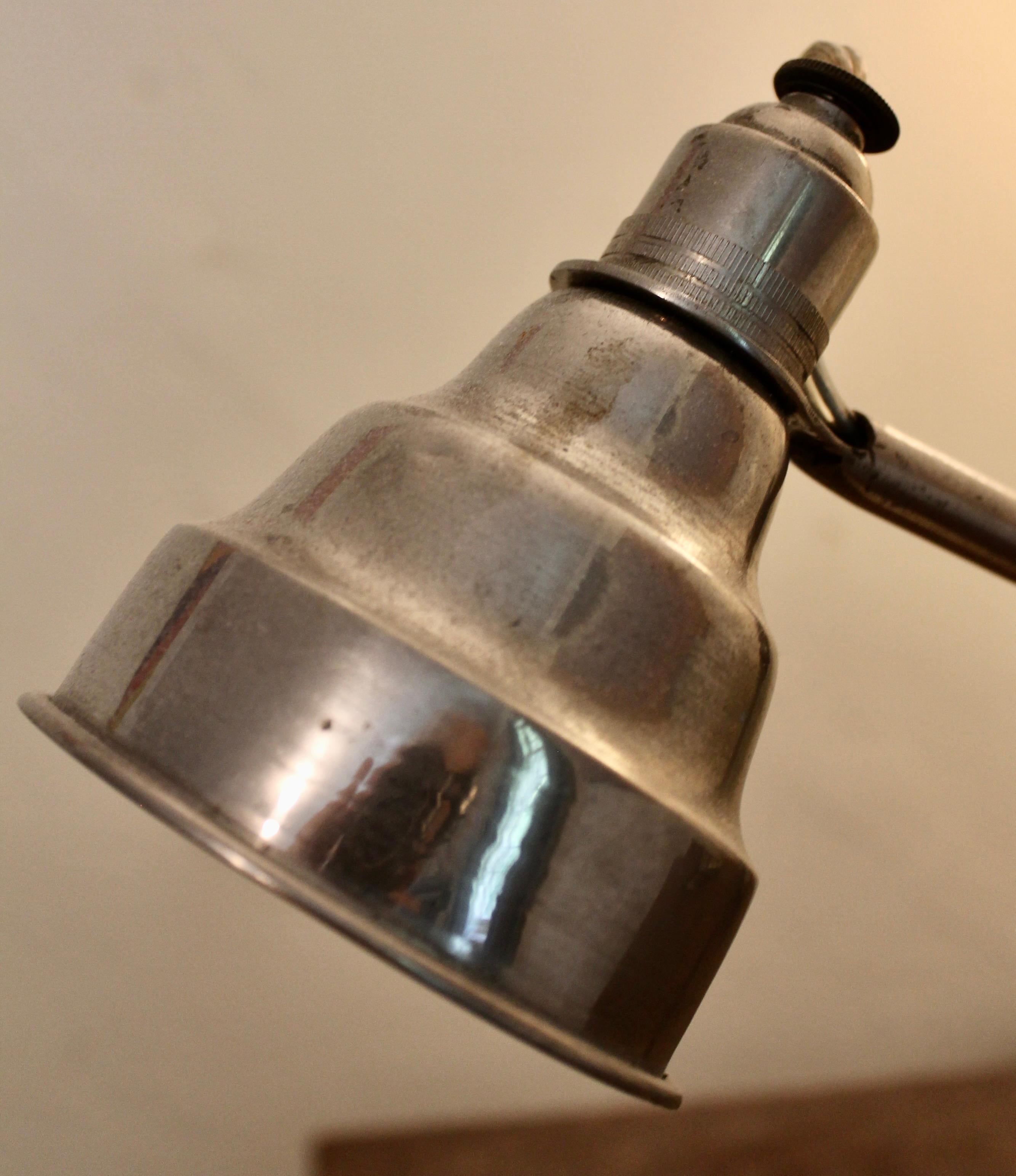 Marine Captain's Articulated Task Lamp In Good Condition For Sale In Sharon, CT