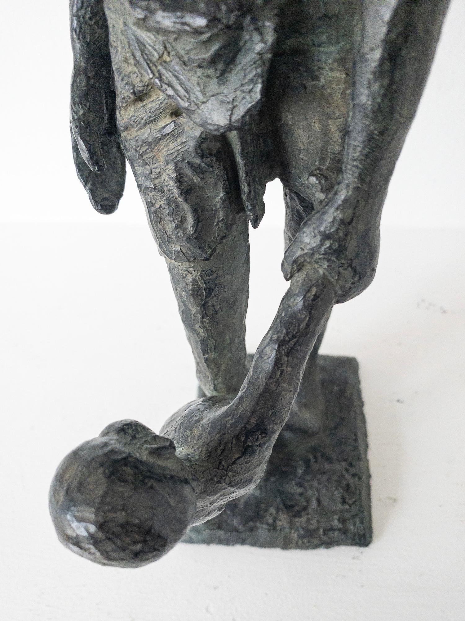 All the time in the world by Marine de Soos - Bronze sculpture, mother and son For Sale 11