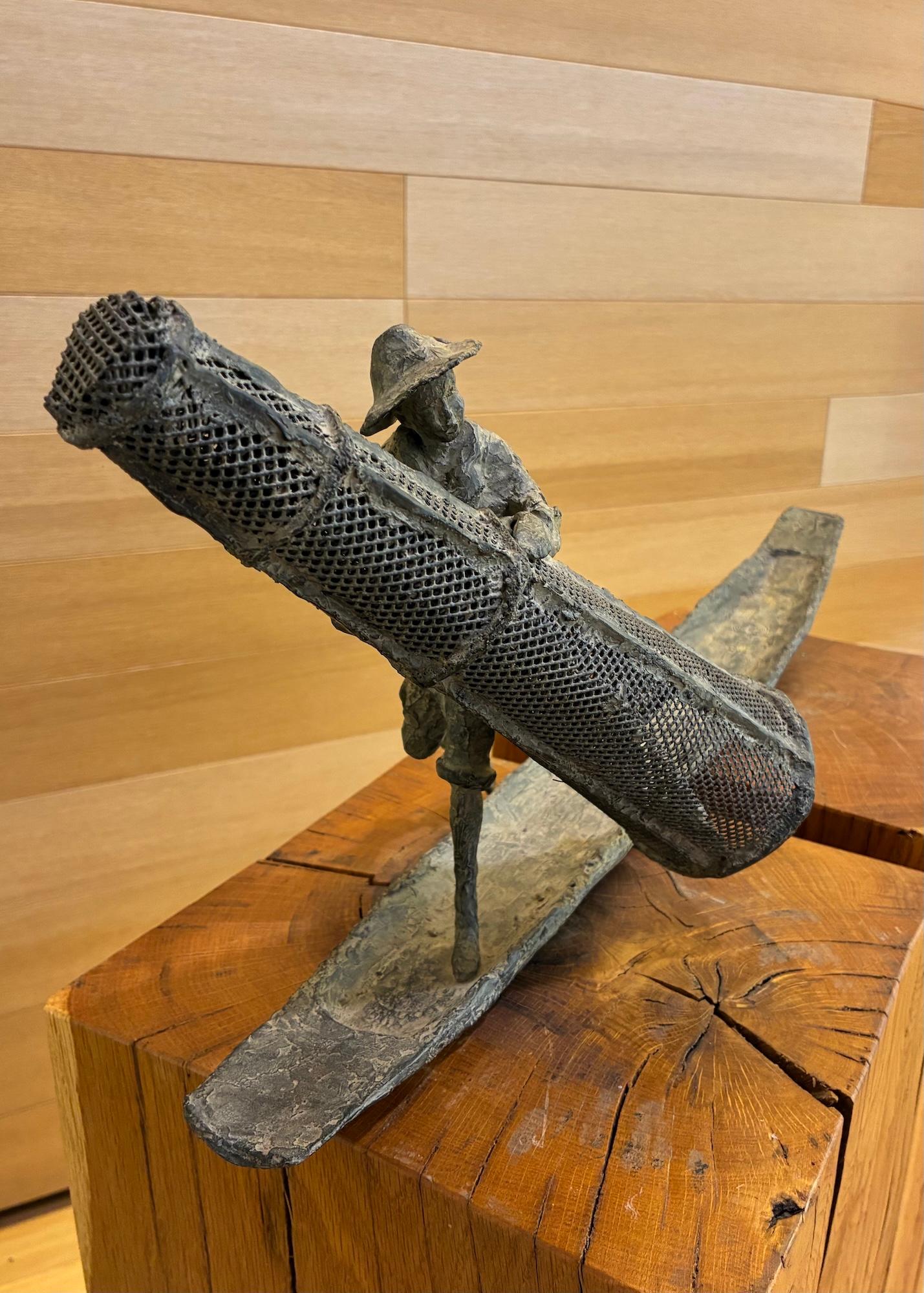Burman Fisherman III by Marine de Soos - Bronze sculpture, figurative, man For Sale 2
