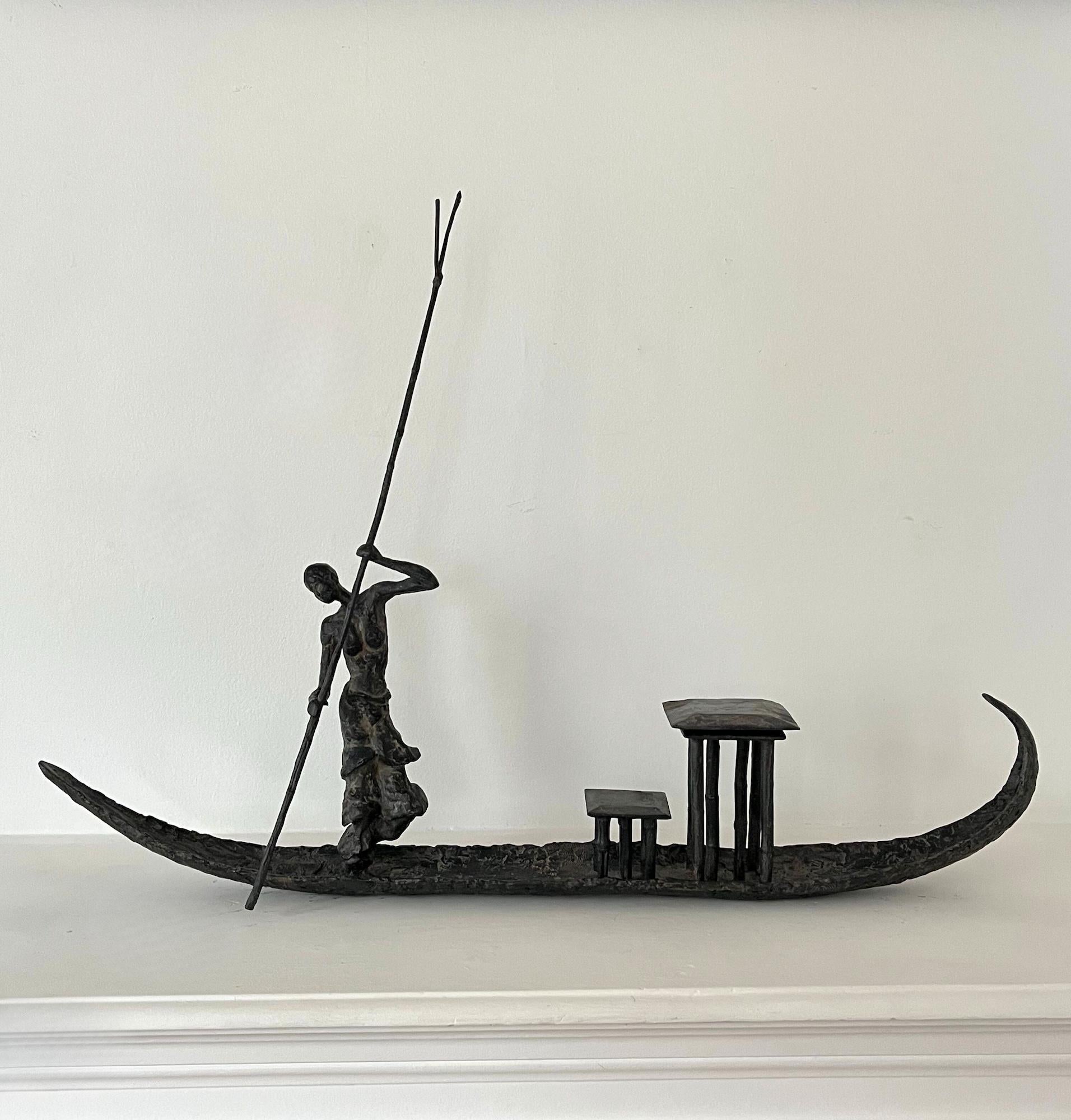D'une Rive à l'Autre di Marine de Soos - Scultura in bronzo, donna su una canoa in vendita 9