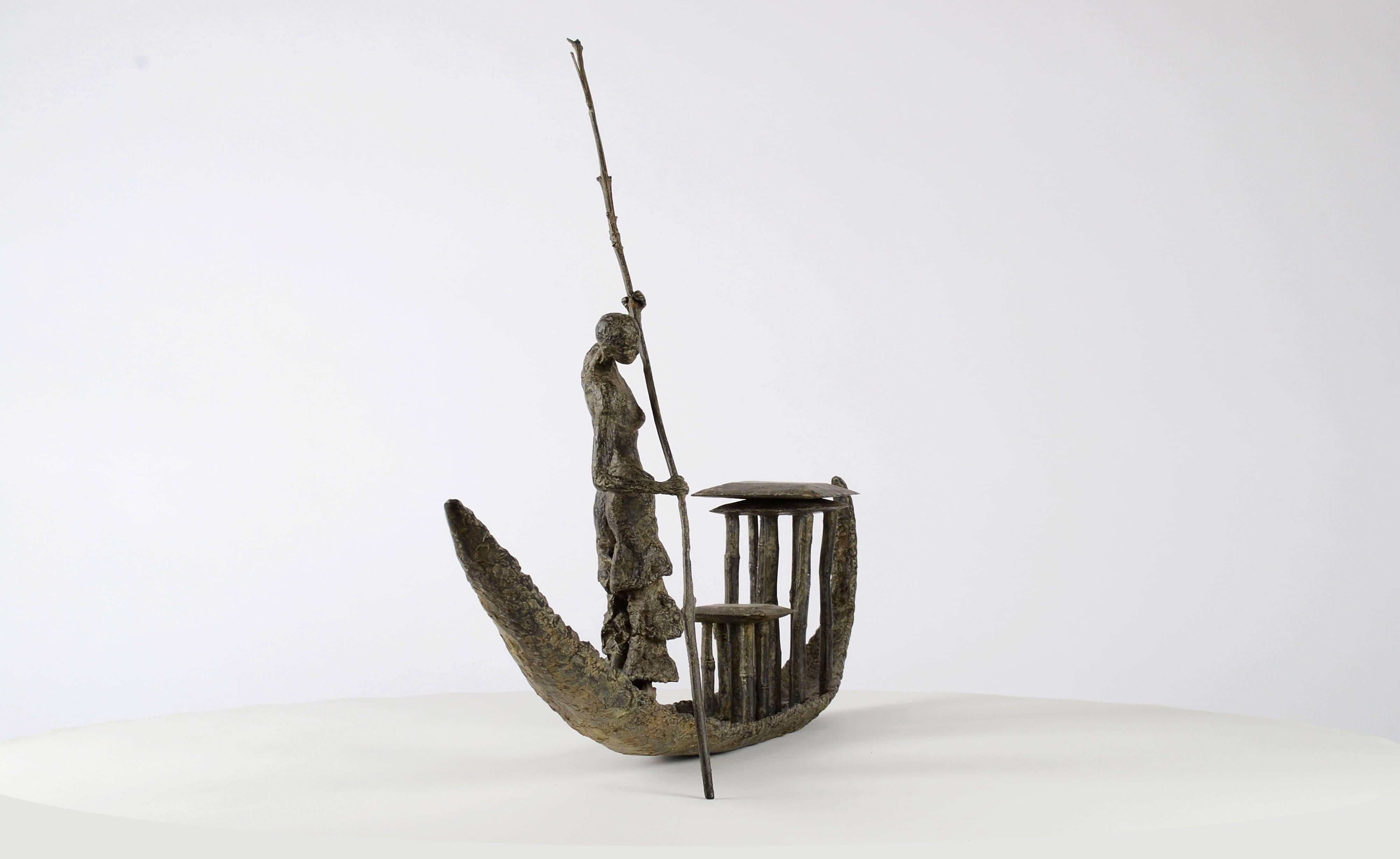 D'une Rive à l'Autre by Marine de Soos - Bronze sculpture, woman on a canoe For Sale 4