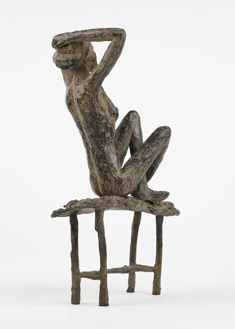 Enchanting Rituals di Marine de Soos - Nudo femminile seduto, scultura in bronzo in vendita 4