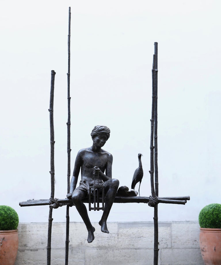 Marine de Soos Figurative Sculpture - Grand cantique des pilotis, Large outdoor bronze sculpture