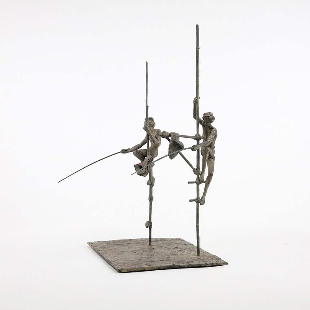 Group of Two Fishermen on Stilt IV by Marine de Soos - Bronze sculpture, human For Sale 1