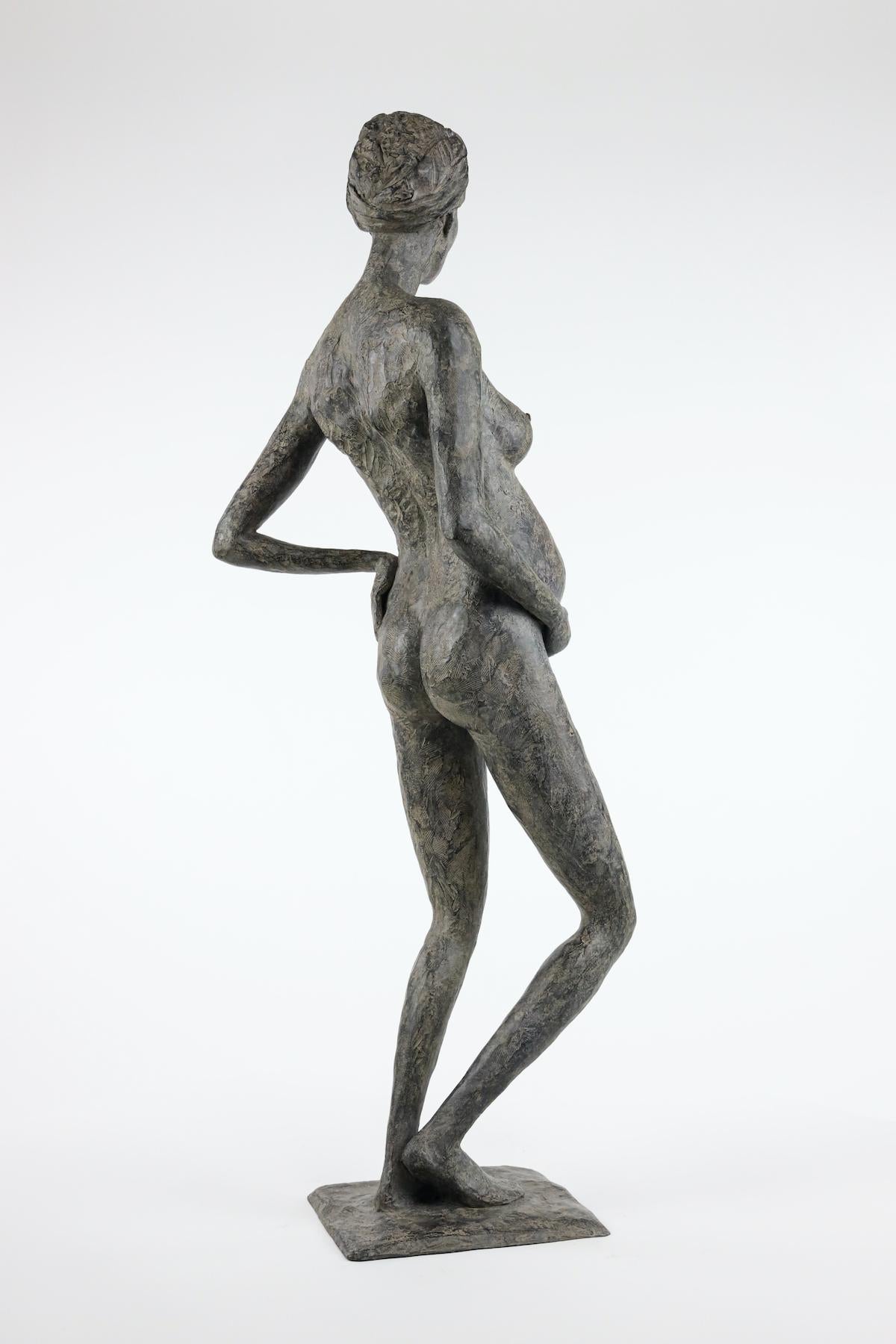 In Majesty by Marine de Soos - Bronze sculpture of a pregnant woman, motherhood For Sale 3