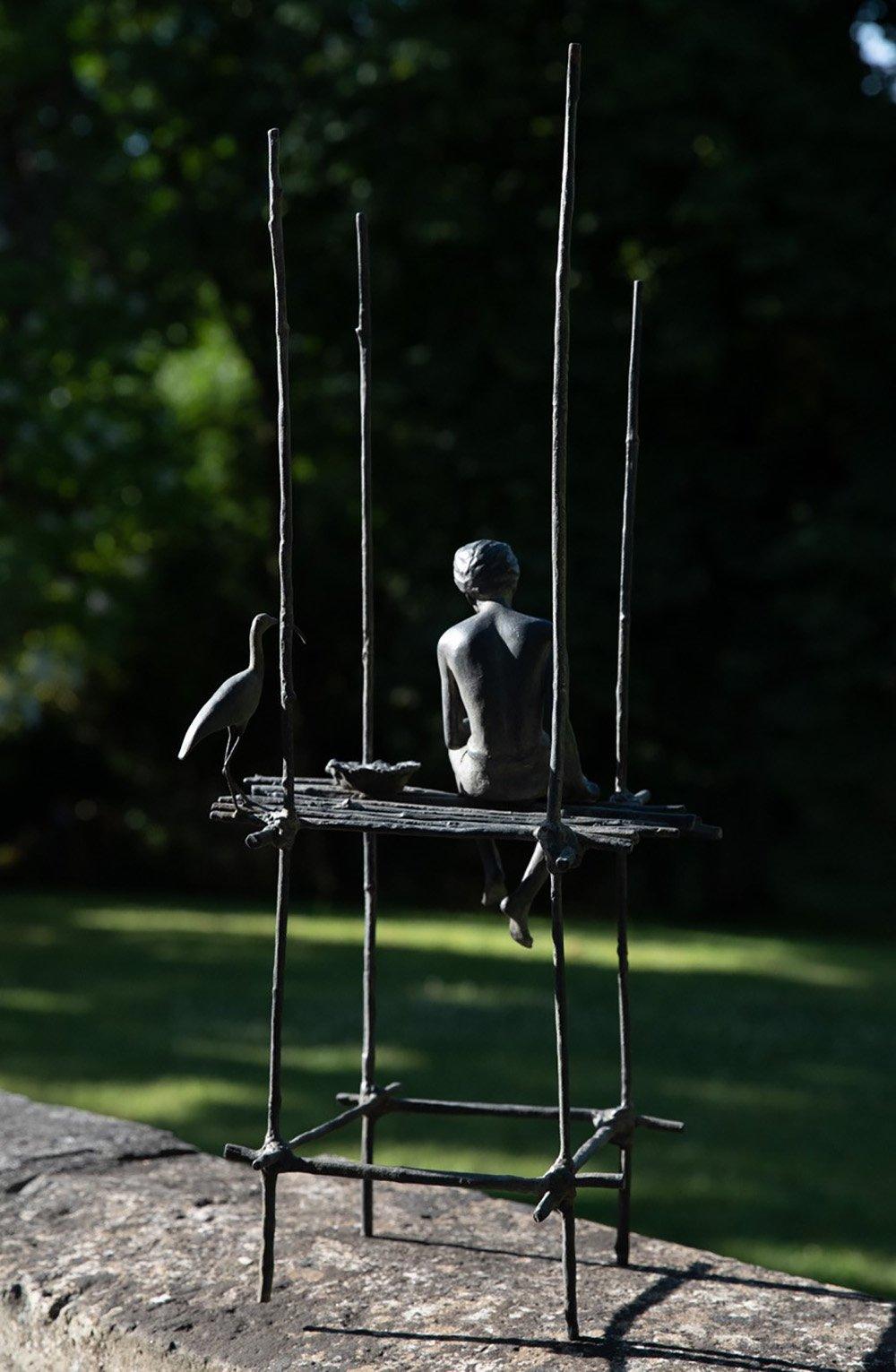The canticle of the stilts (with ibis) von Marine de Soos - Skulptur aus Bronze im Angebot 2