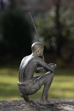 Palabres von Marine de Soos - 13.77 In Tall Bronze-Skulptur, Begrüßung Figur