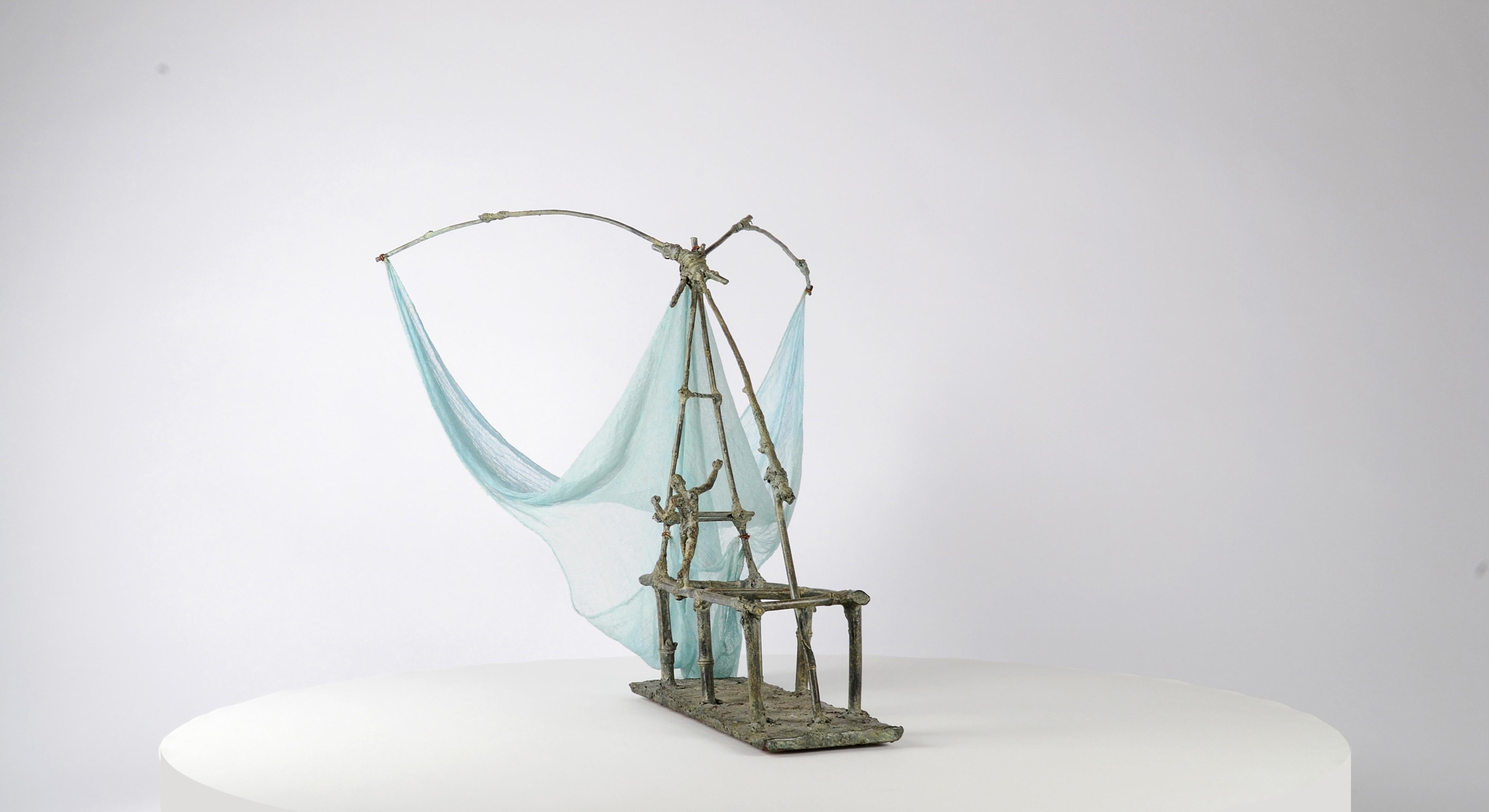 The Fisherman's Hammock von Marine de Soos - Skulptur aus Bronze, menschliche Figur, Meer im Angebot 4