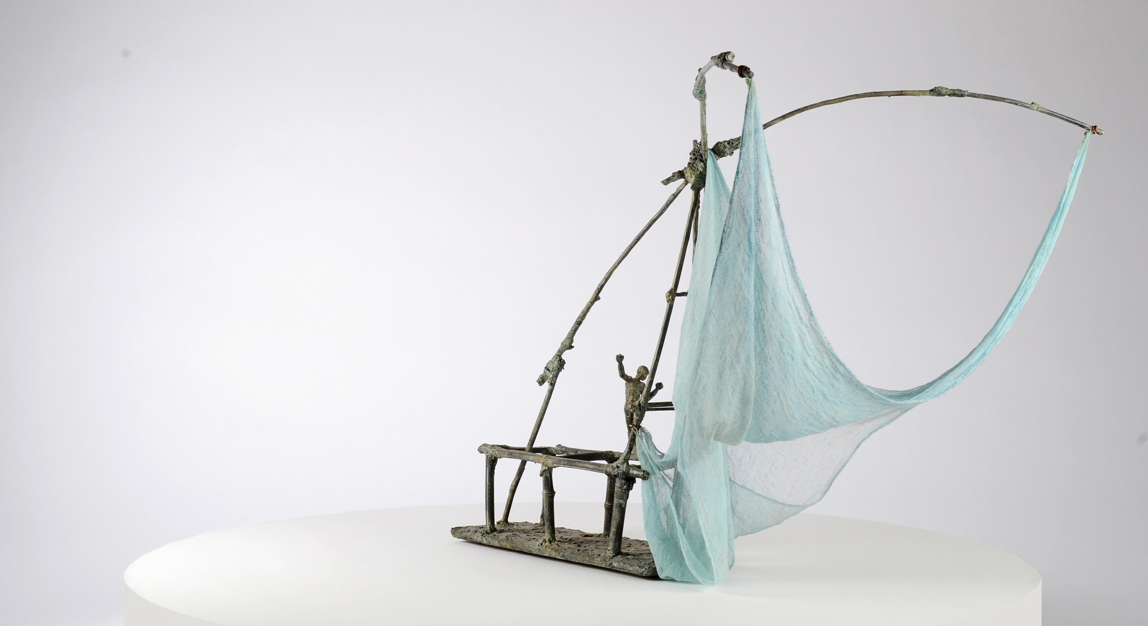 The Fisherman's Hammock von Marine de Soos - Skulptur aus Bronze, menschliche Figur, Meer im Angebot 5