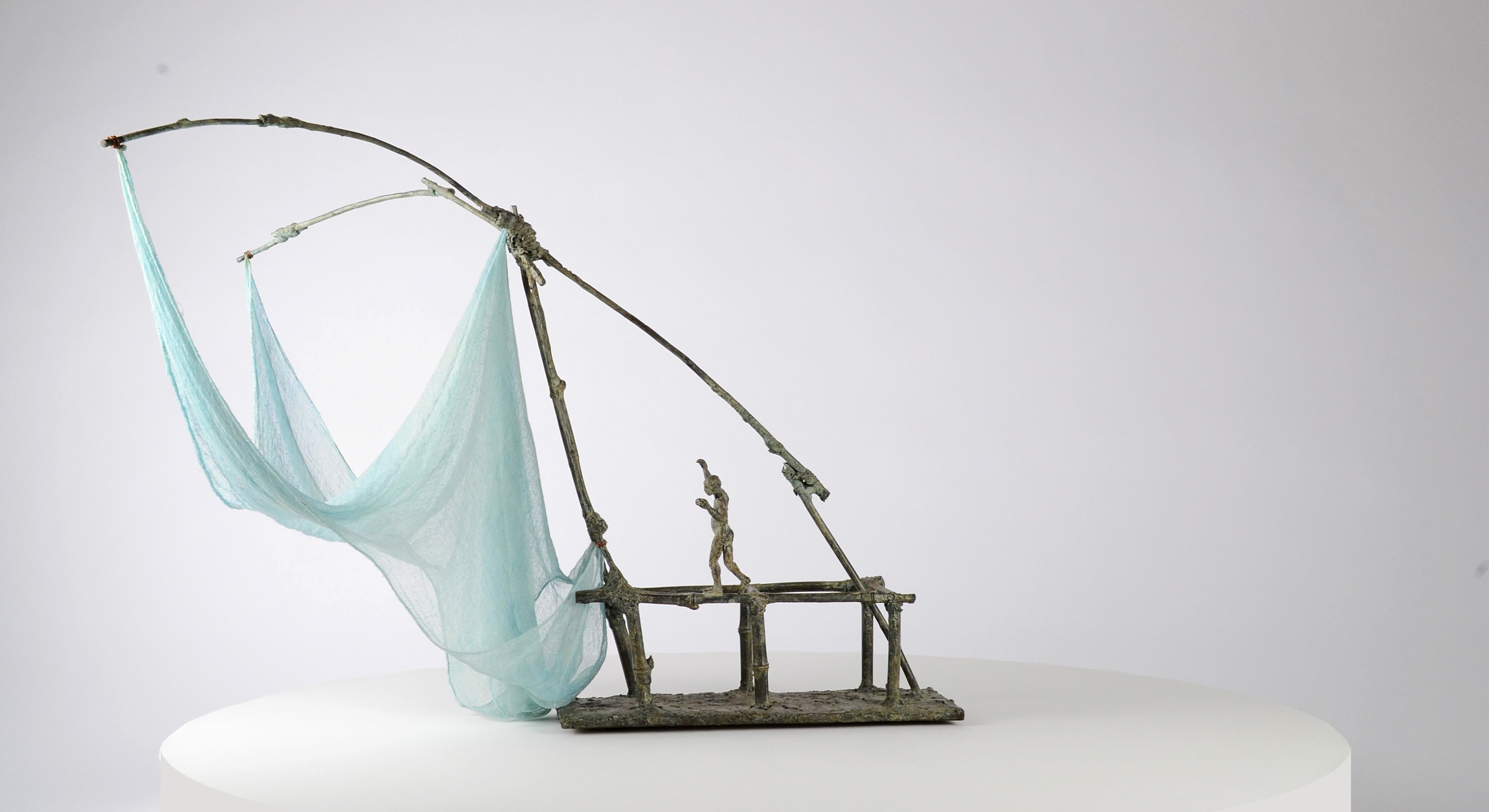 The Fisherman's Hammock von Marine de Soos - Skulptur aus Bronze, menschliche Figur, Meer im Angebot 6