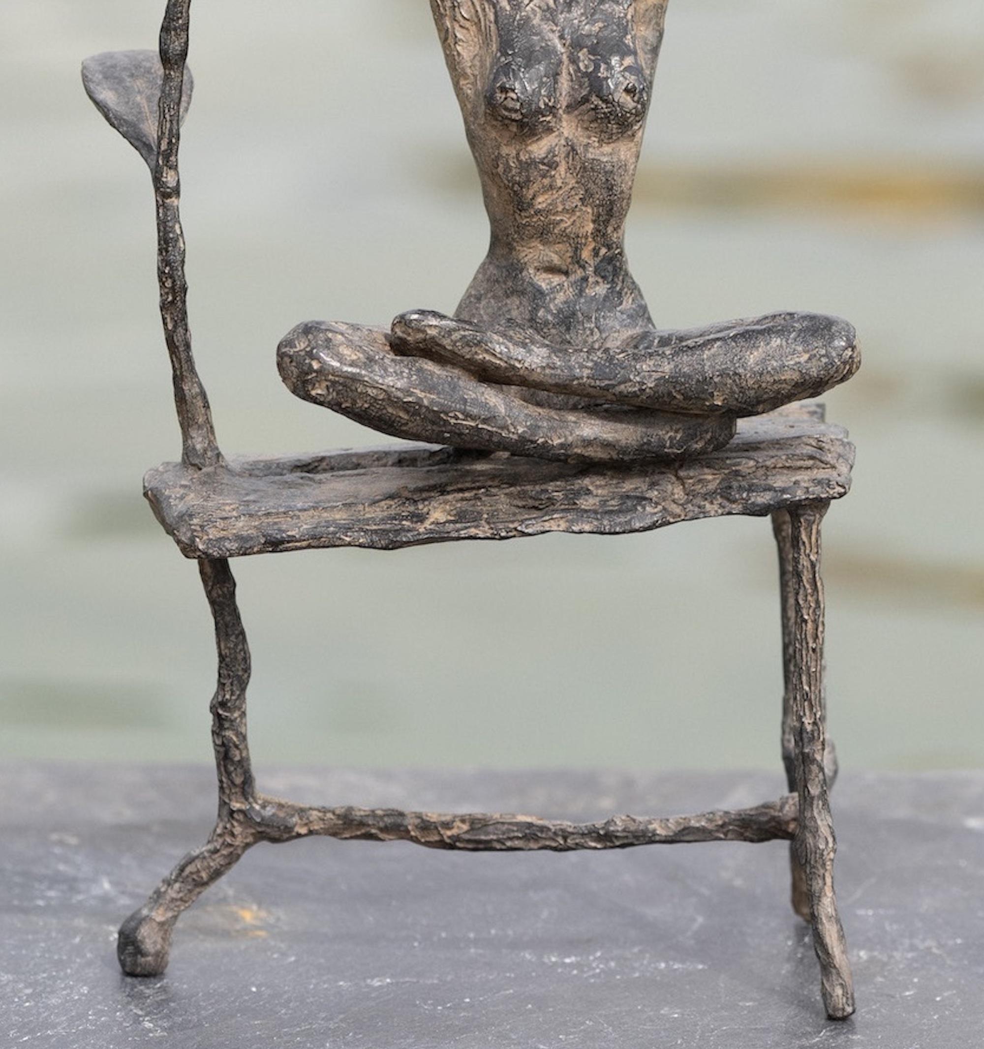 The meditation garden II von Marine de Soos - Zeitgenössische Bronzeskulptur im Angebot 5