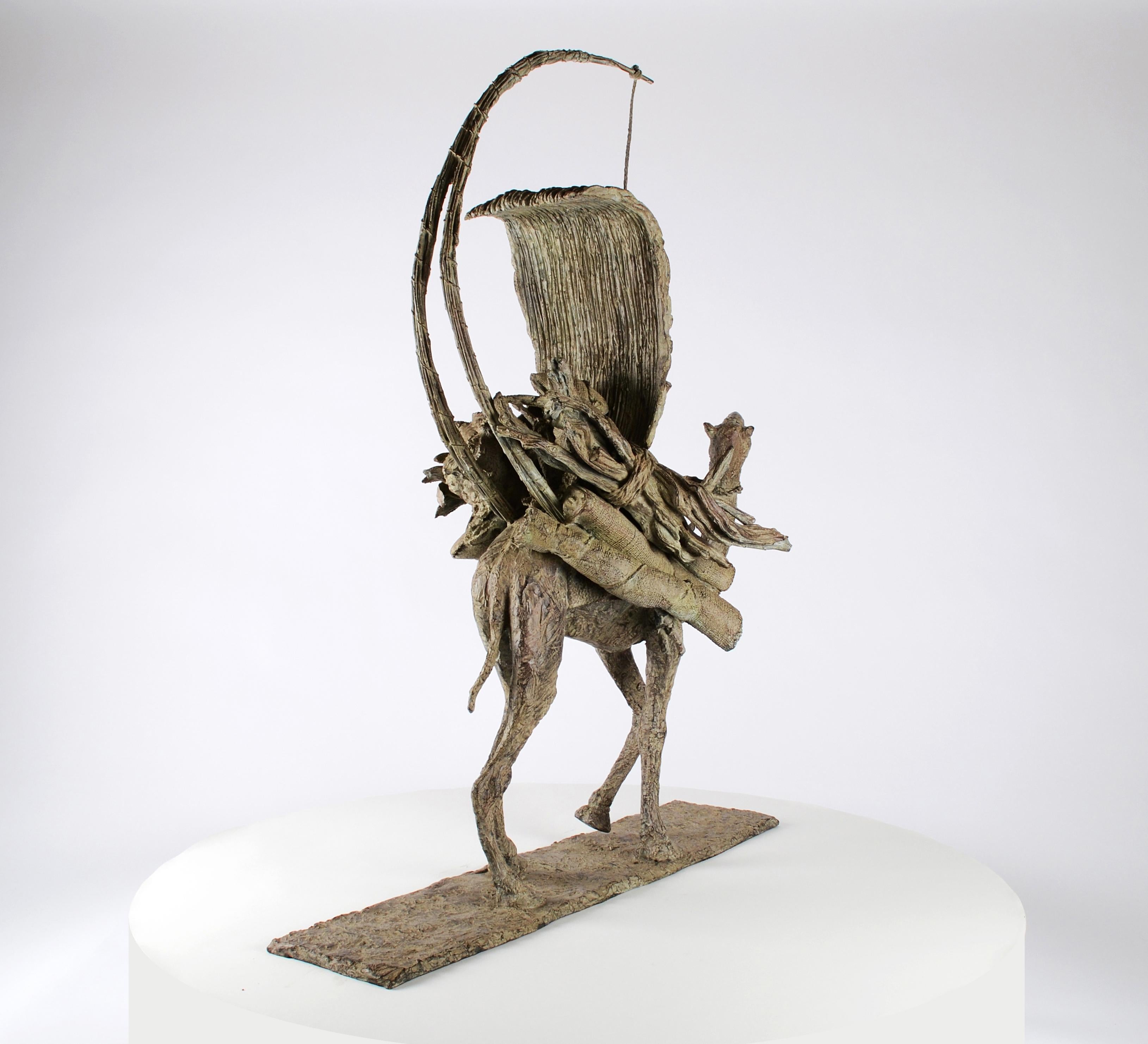 Il vascello del deserto di M. de Soos -  Scultura animale in bronzo di un cammello in vendita 4