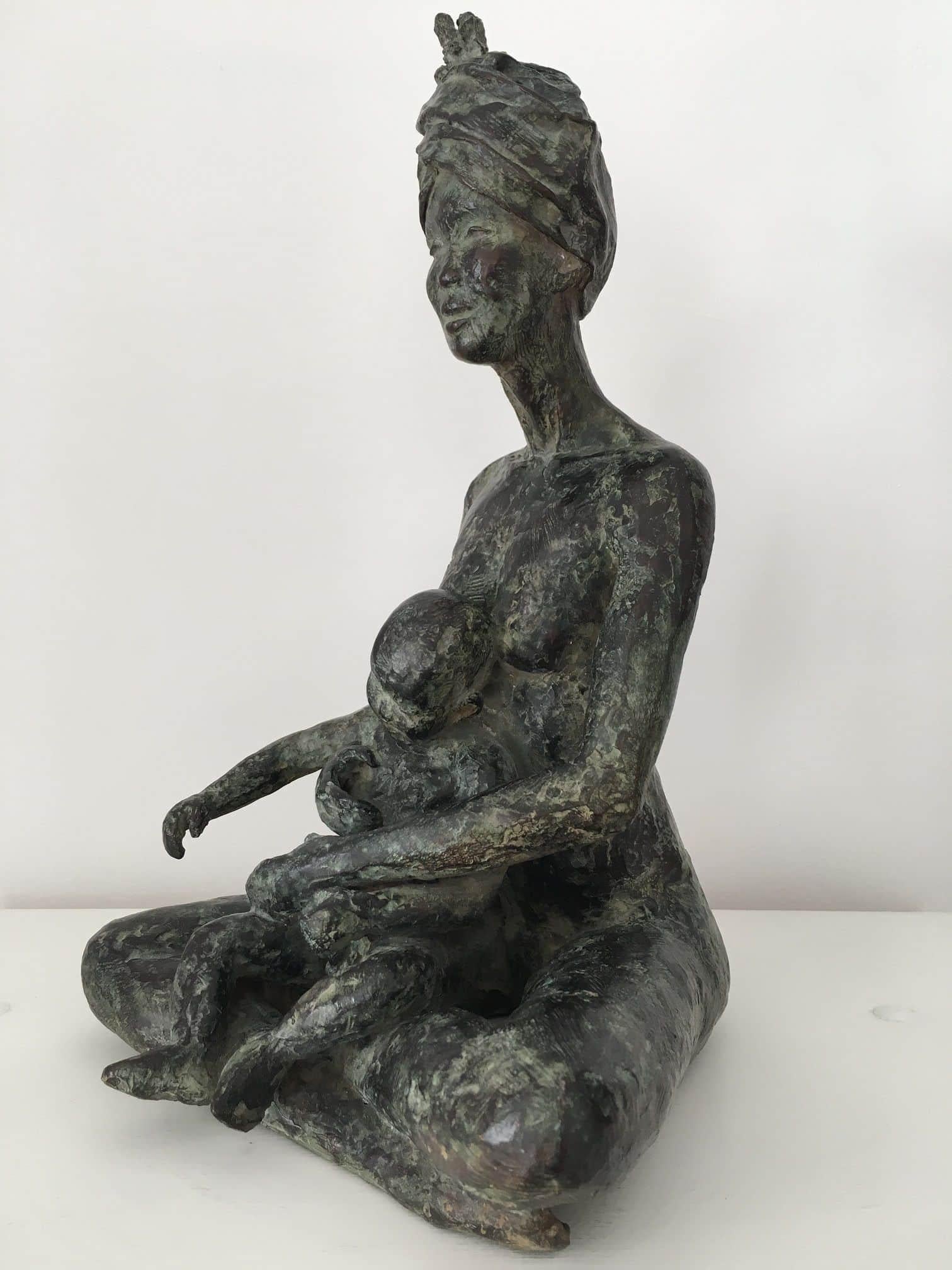 Vous aussi mon fils par Marine de Soos, sculpture en bronze, mère et enfant, famille en vente 2