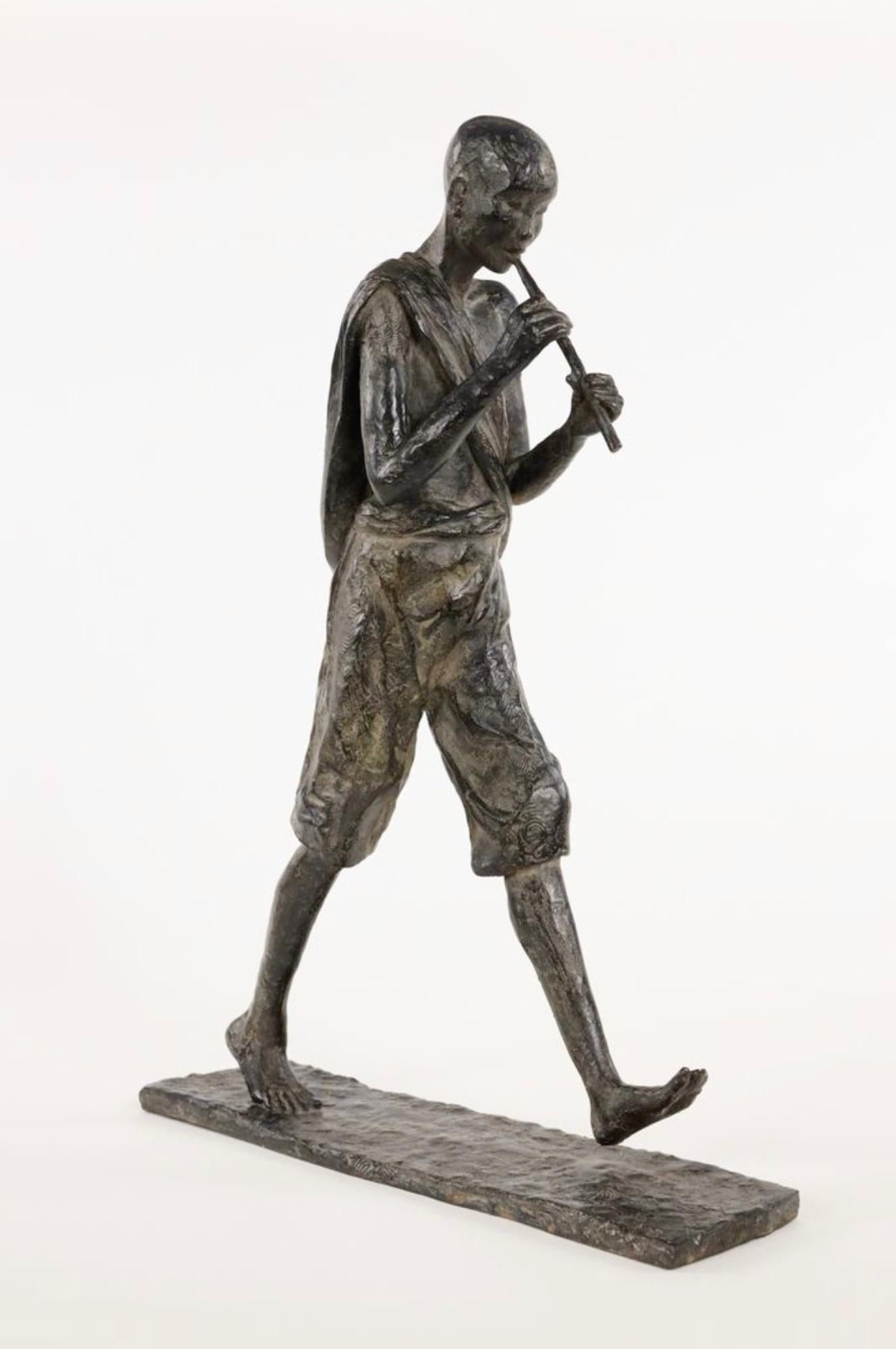 Joven Flautista de Marine de Soos - Escultura de bronce, figurativa, humana, niño en venta 4